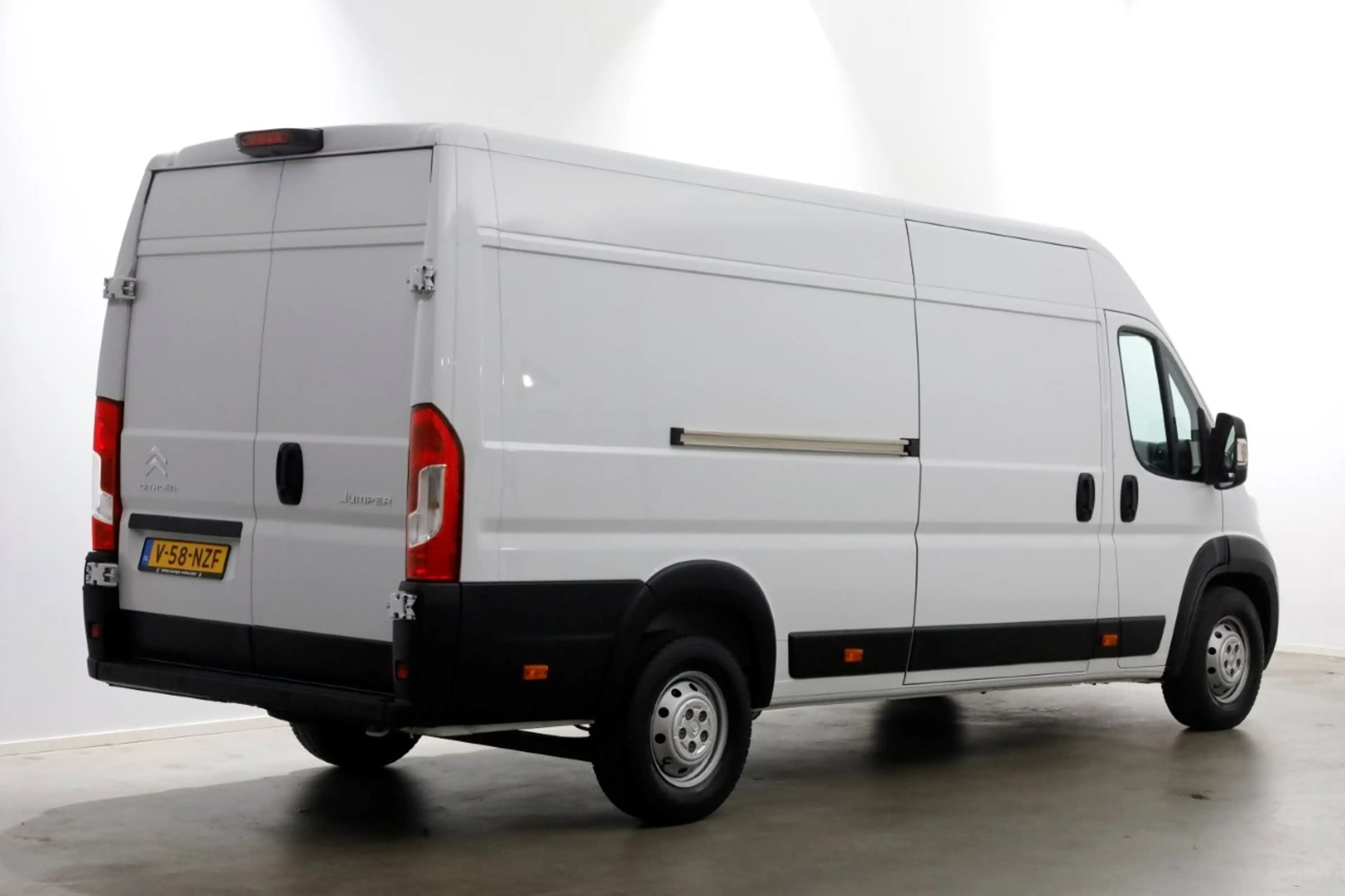 Citroen Jumper 2.2 BlueHDi 165pk L4H2 Airco/Navi/Camera 06-2024 — photo 2