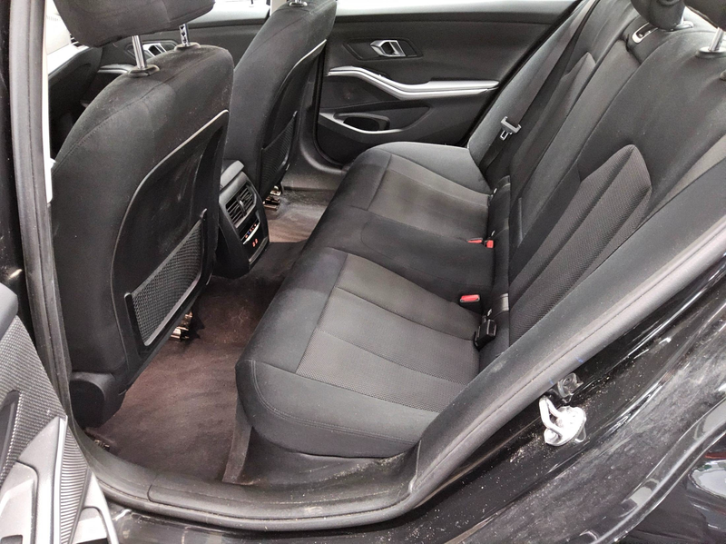 BMW 330 iA Advantage LED SHZ HiFi — photo 13