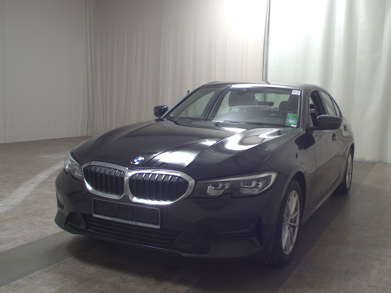 BMW 330 iA Advantage LED SHZ HiFi — photo 2