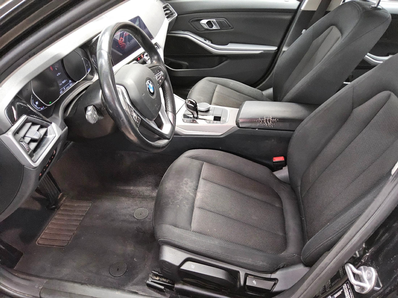 BMW 330 iA Advantage LED SHZ HiFi — photo 9