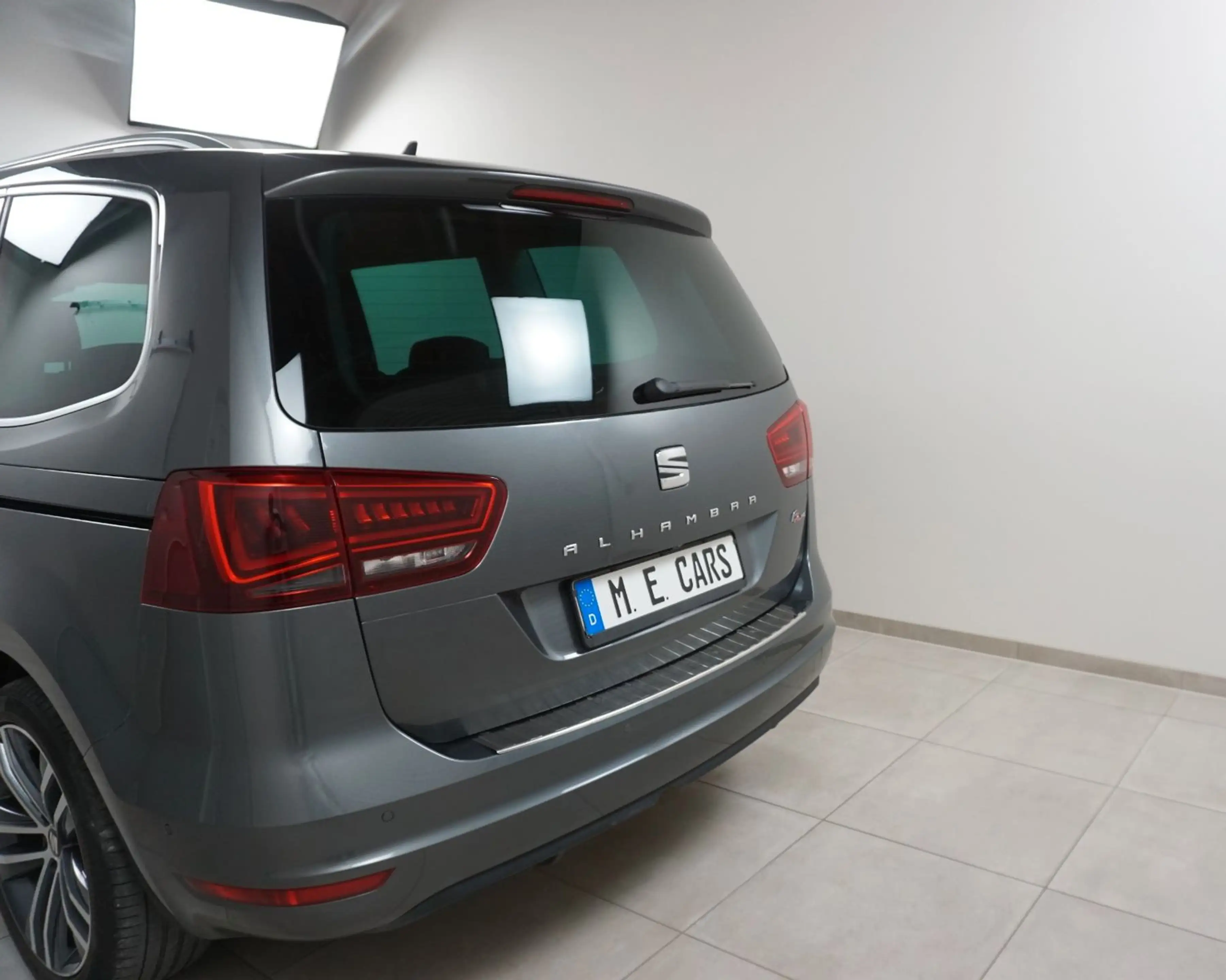SEAT Alhambra FR-Line AHK KAMERA NAVI 7 SITZE STANDHZ — photo 9