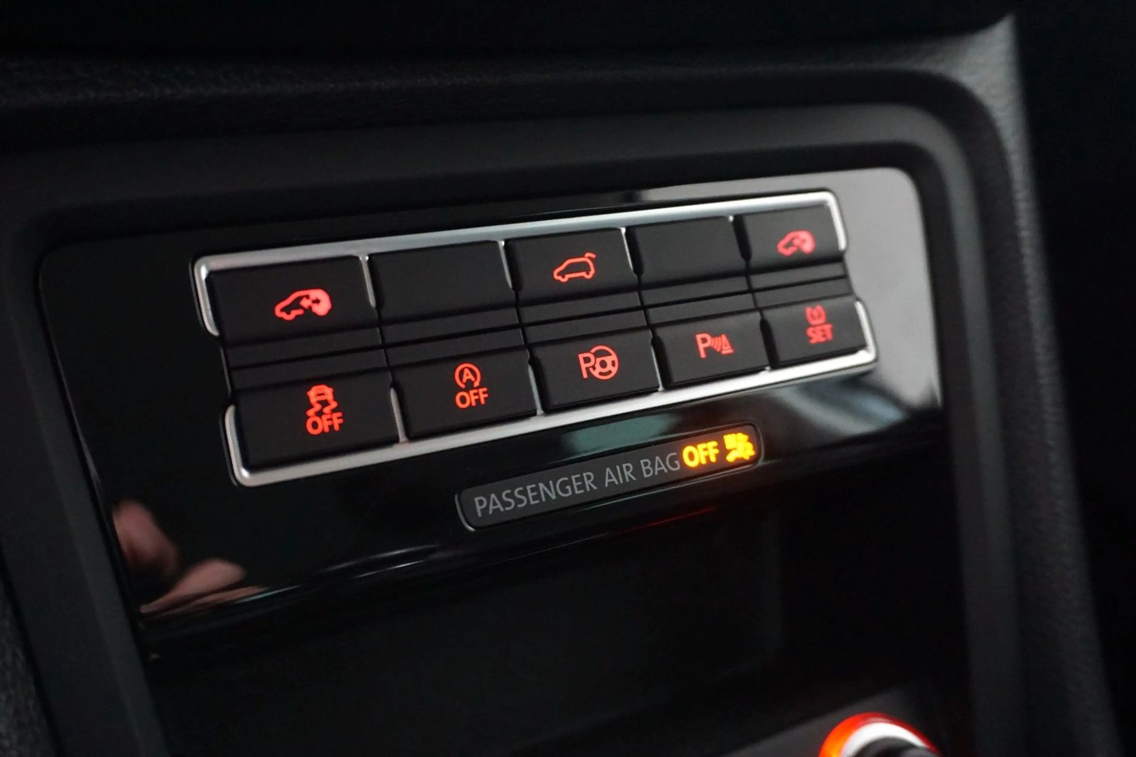 SEAT Alhambra FR-Line AHK KAMERA NAVI 7 SITZE STANDHZ — photo 21
