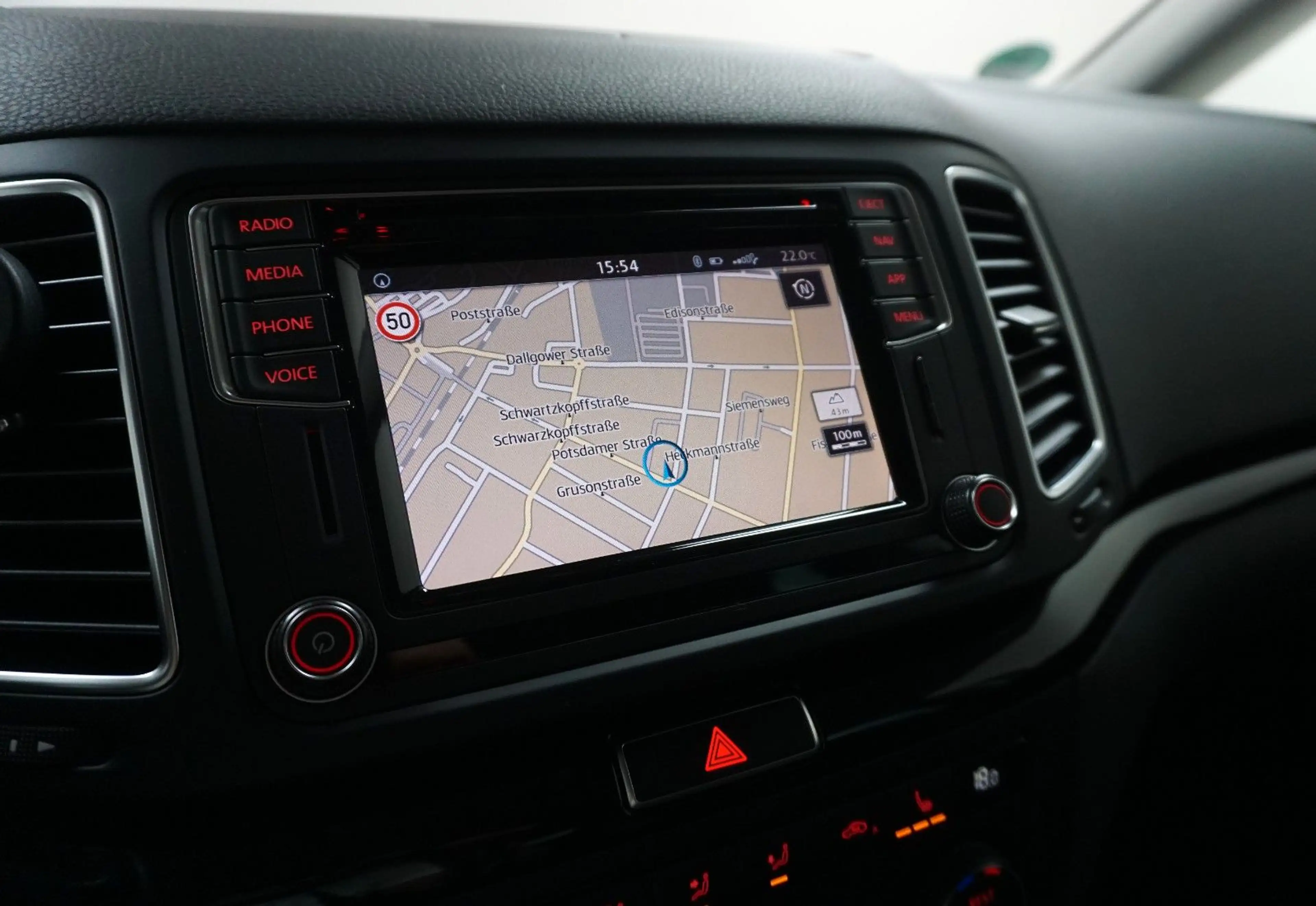 SEAT Alhambra FR-Line AHK KAMERA NAVI 7 SITZE STANDHZ — photo 16