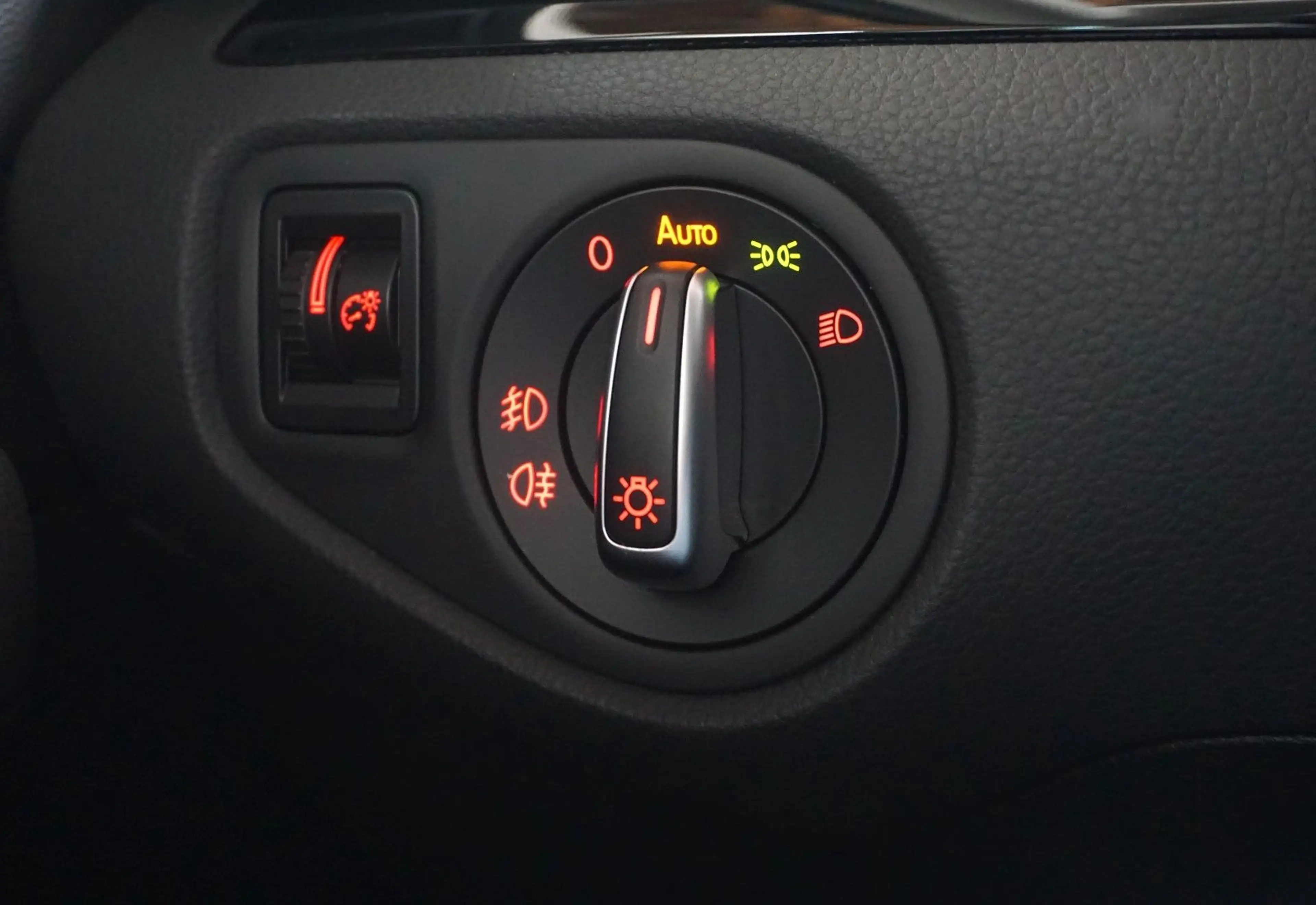 SEAT Alhambra FR-Line AHK KAMERA NAVI 7 SITZE STANDHZ — photo 14