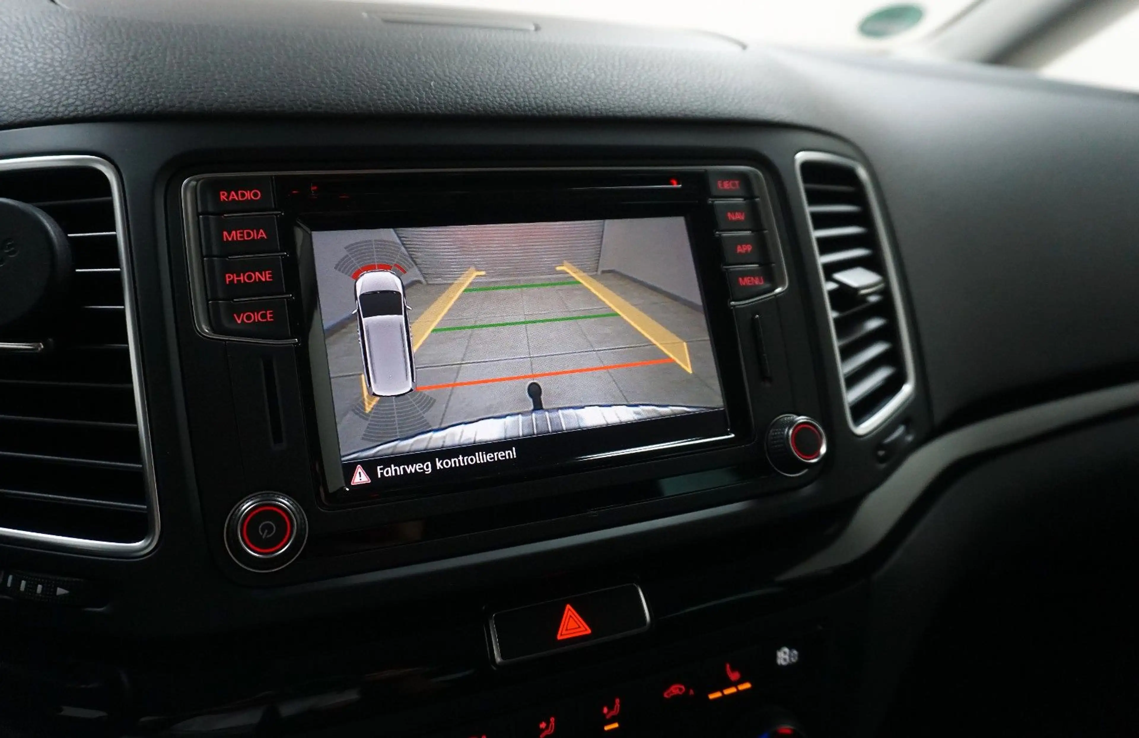 SEAT Alhambra FR-Line AHK KAMERA NAVI 7 SITZE STANDHZ — photo 18