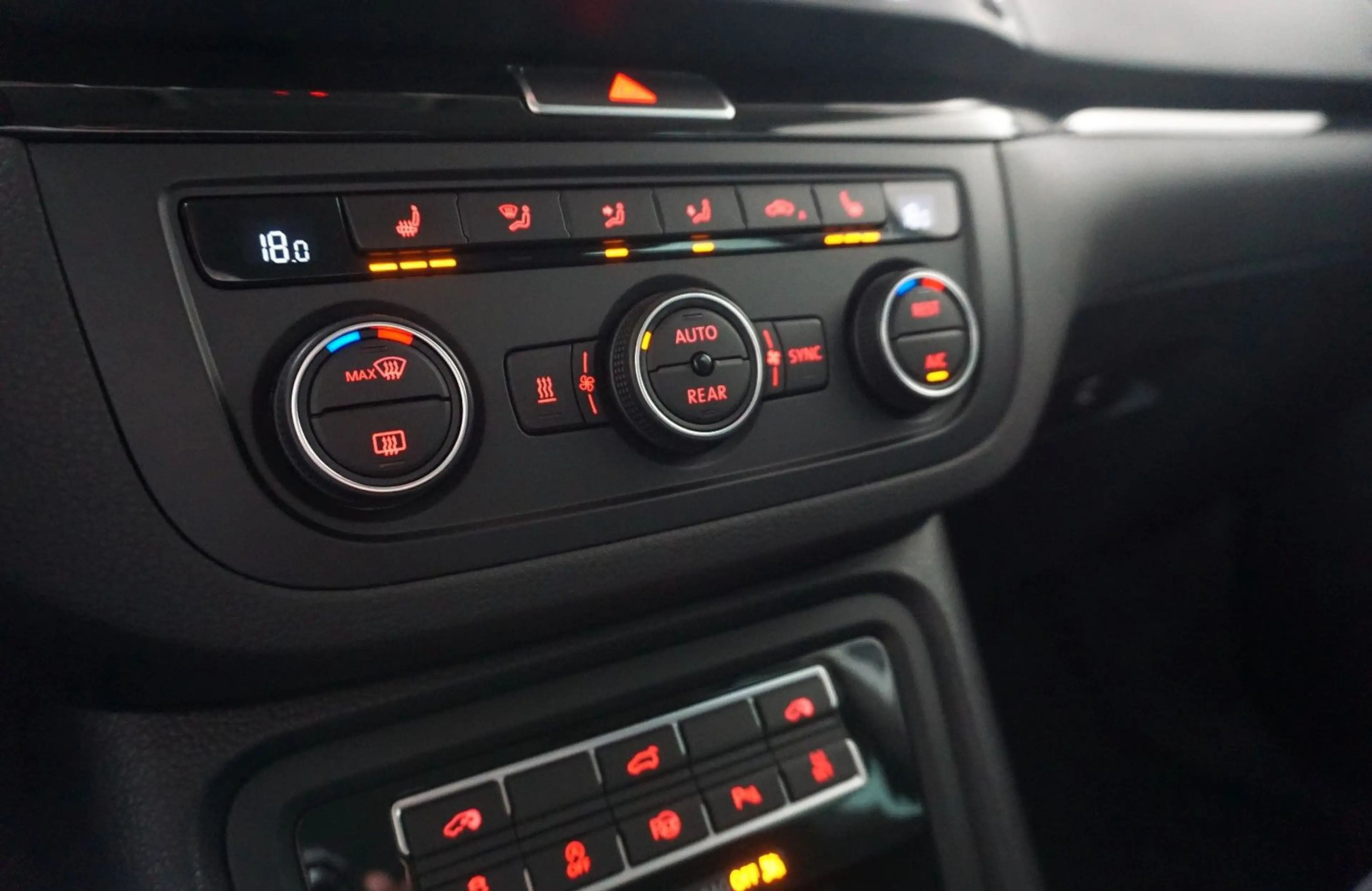 SEAT Alhambra FR-Line AHK KAMERA NAVI 7 SITZE STANDHZ — photo 20