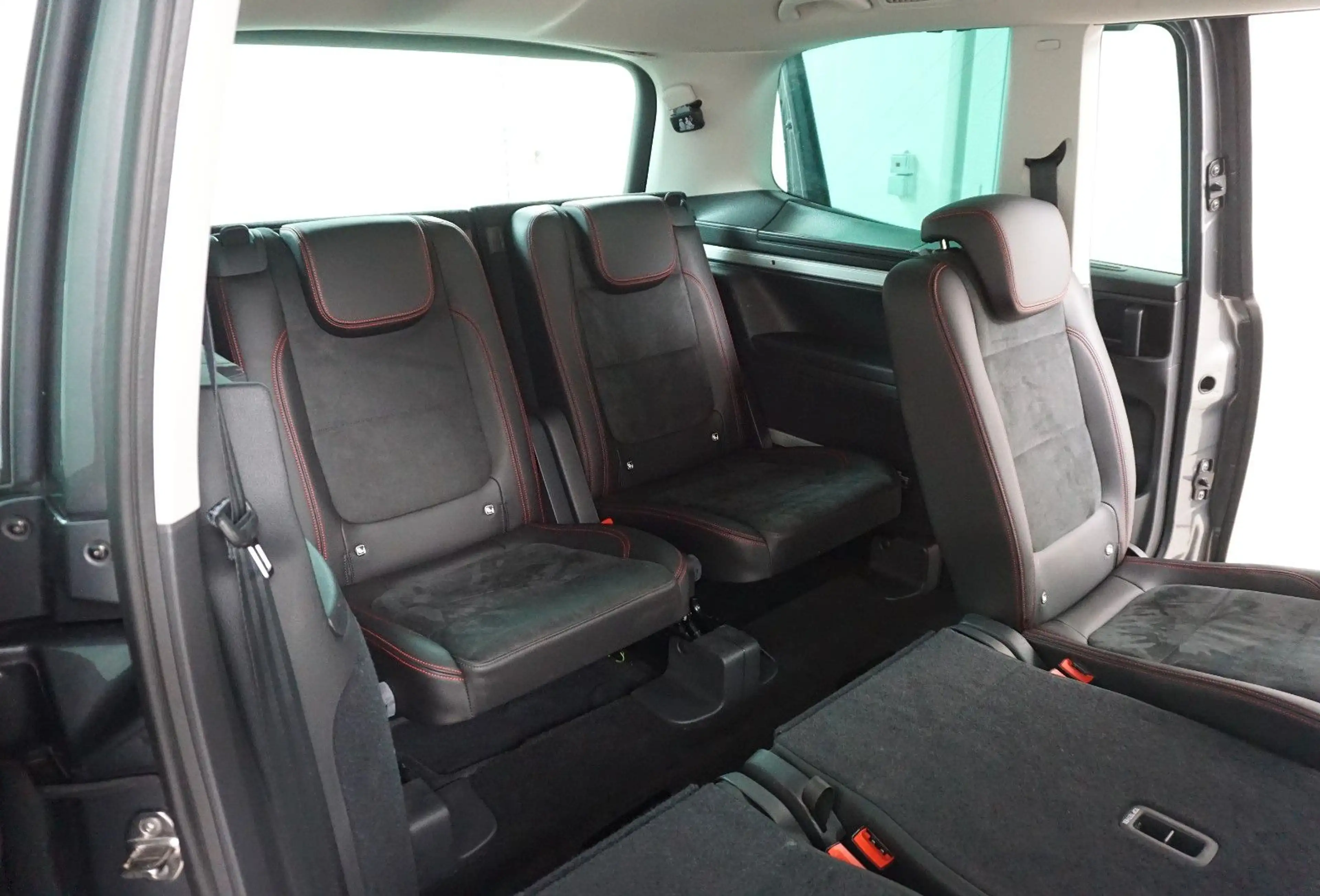 SEAT Alhambra FR-Line AHK KAMERA NAVI 7 SITZE STANDHZ — photo 36