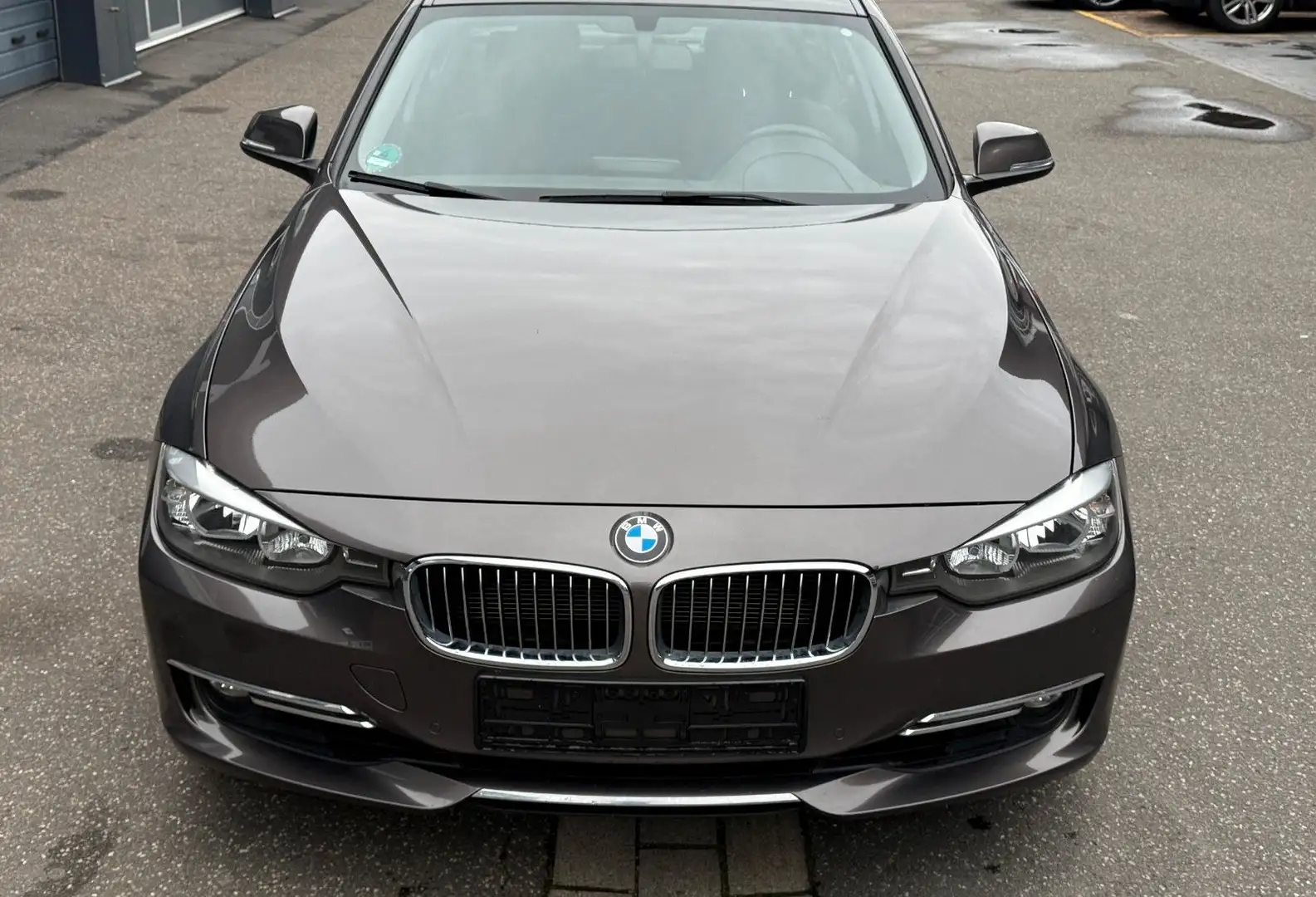 BMW 320 Baureihe 3 Lim. 320 i *TÜV NEU*GEPFLEGT* Marrón - 2
