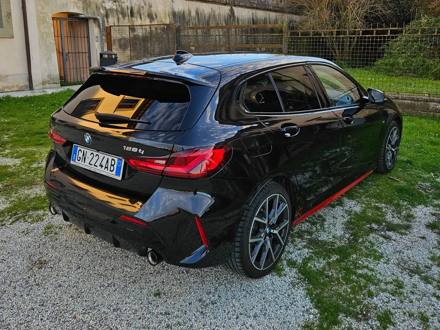 BMW 128 ti M Sport Pro Fekete - 2