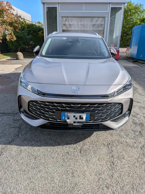 MG HS 2026 из Европы — купить под ключ