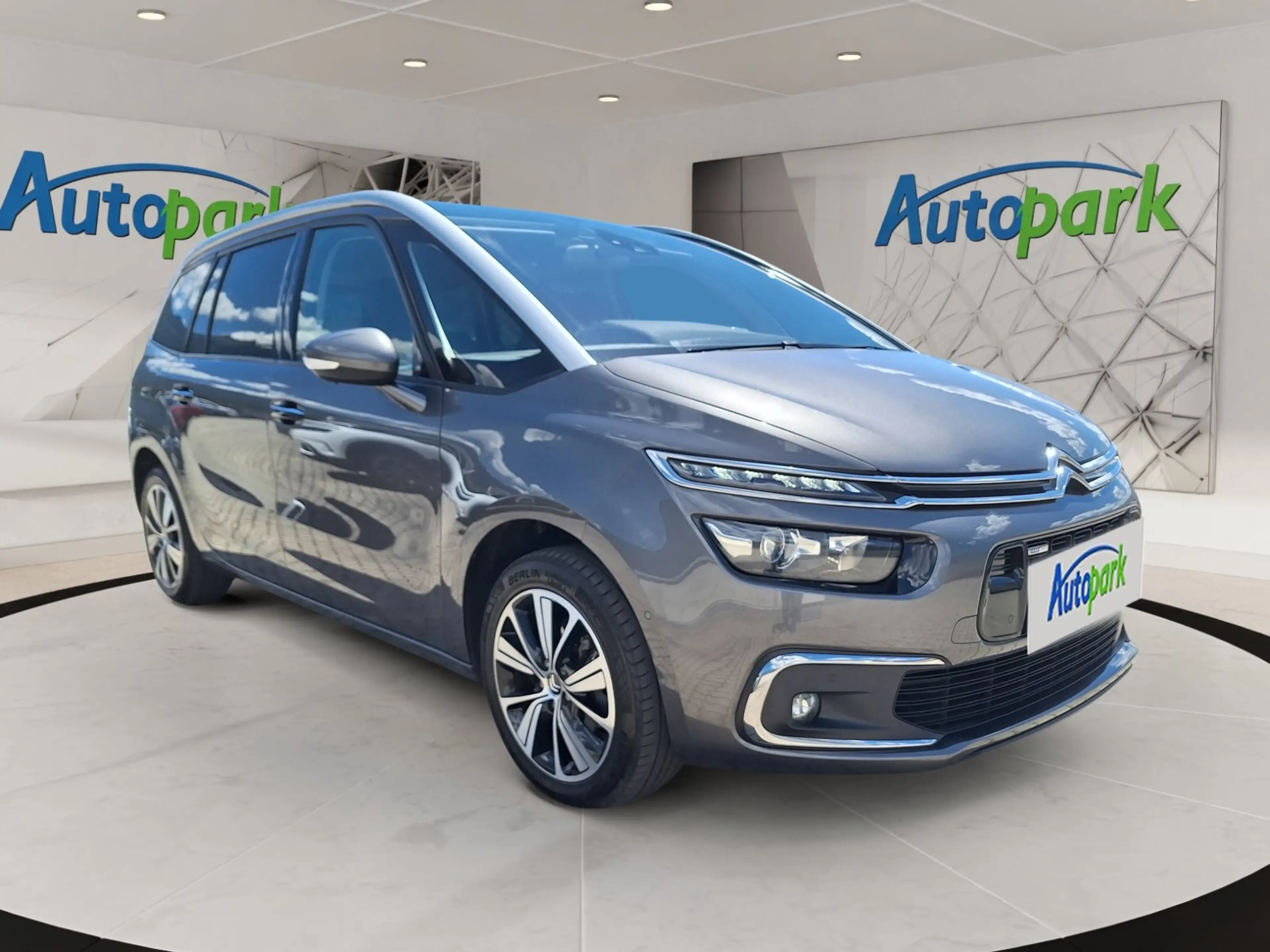 Citroen Grand C4 Picasso /Spacetourer 1,2 PureTech  130 Shine — photo 3