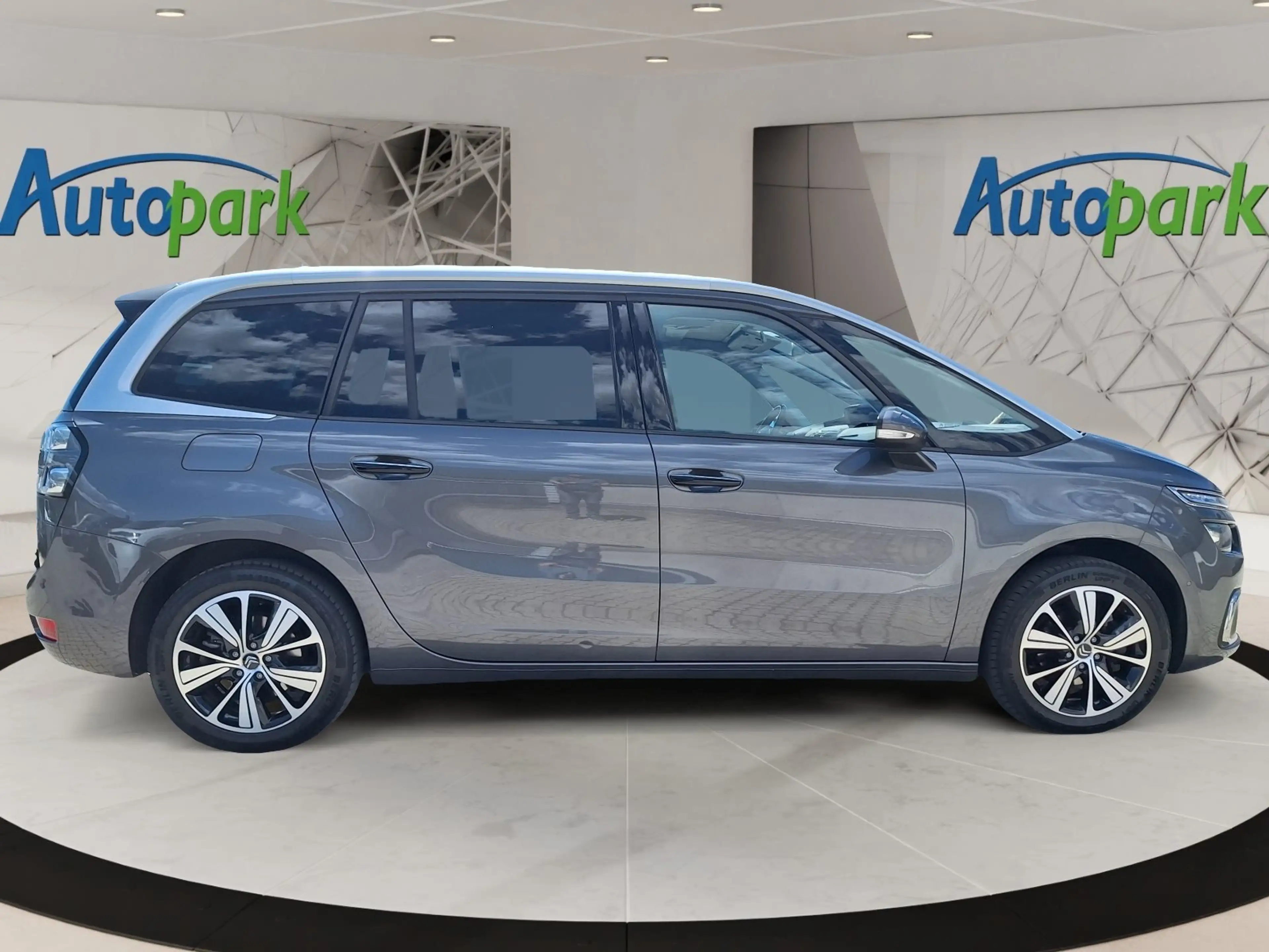 Citroen Grand C4 Picasso /Spacetourer 1,2 PureTech  130 Shine — photo 5