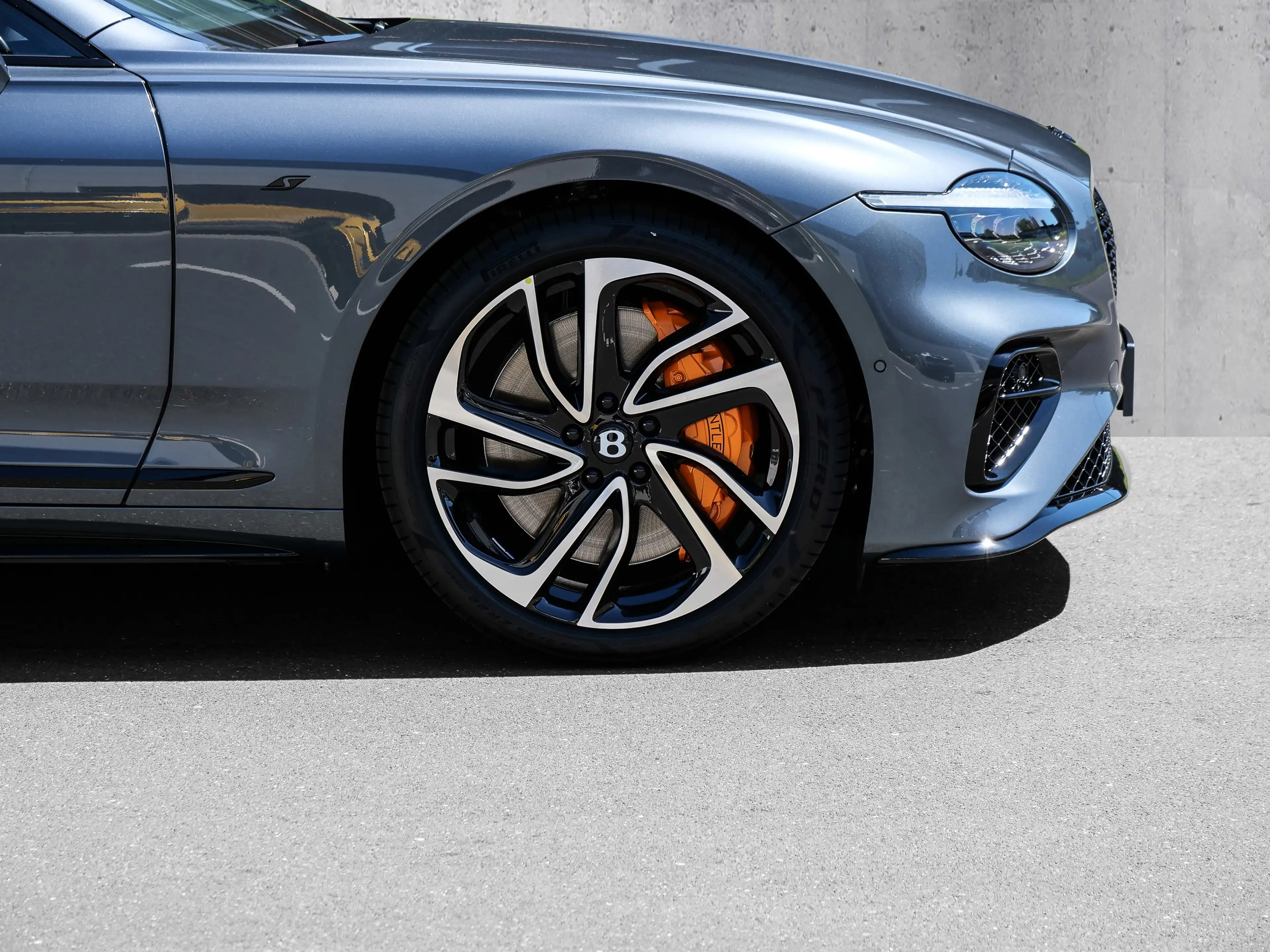 Bentley Continental GTC S Leather Spec, Front Seat Comfort — photo 9