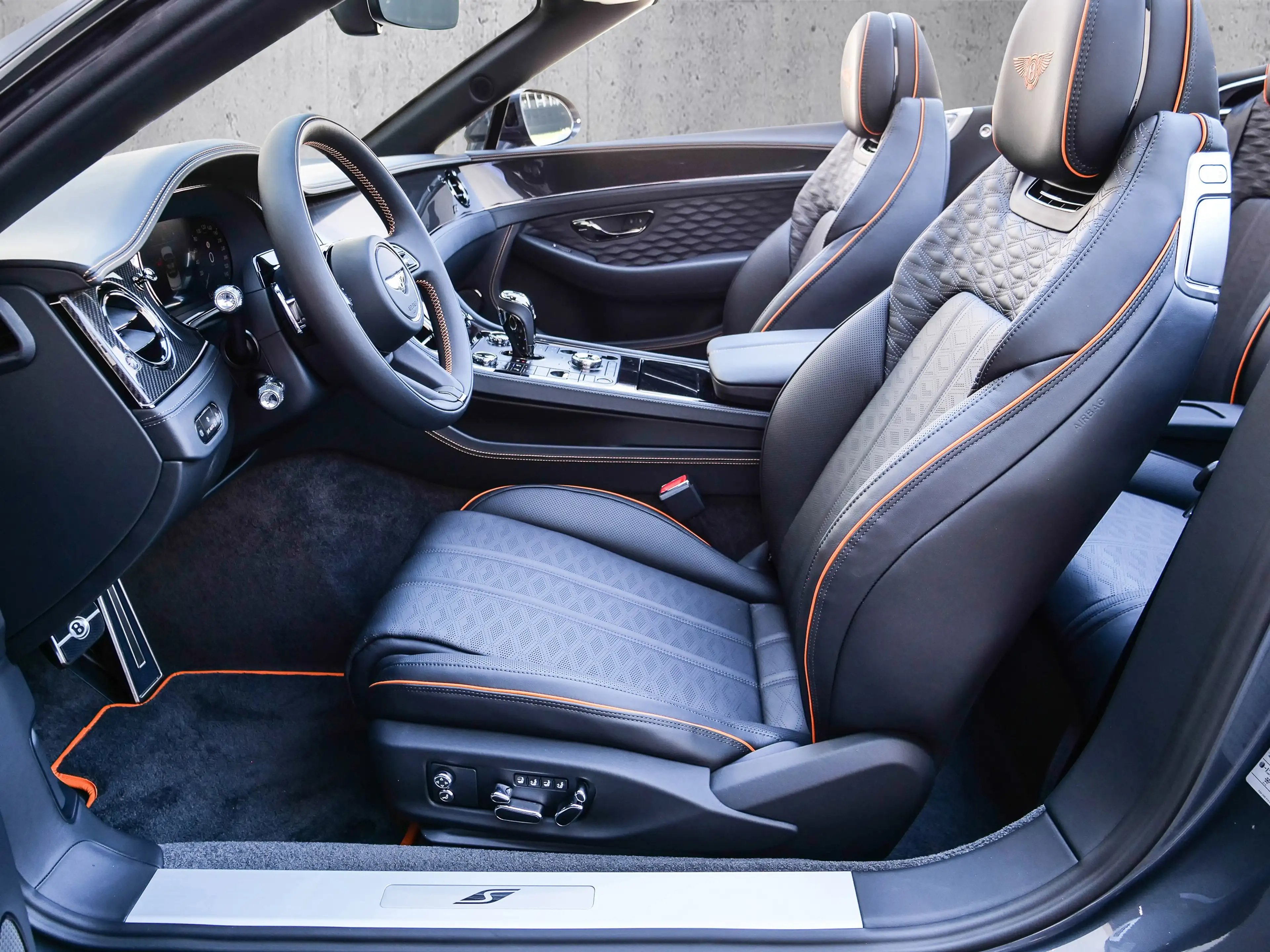 Bentley Continental GTC S Leather Spec, Front Seat Comfort — photo 8