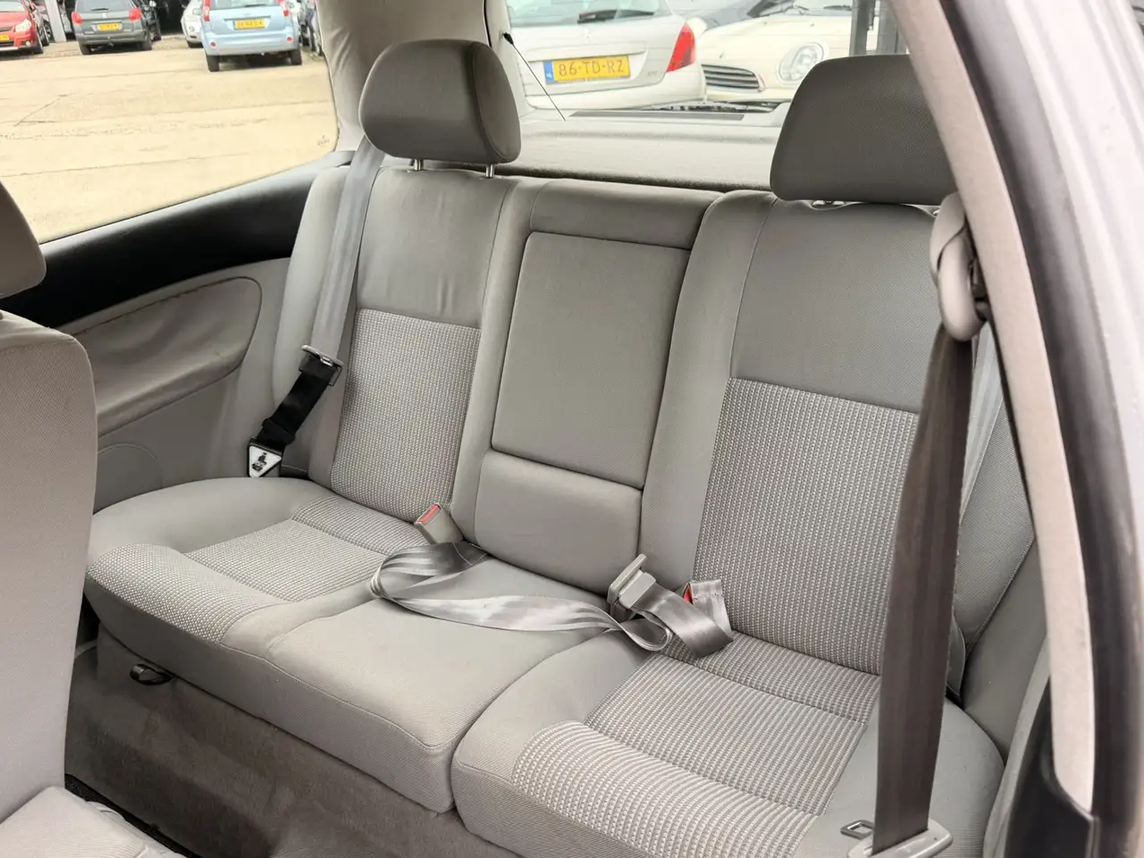 Volkswagen Golf 1.6-16V Highline, APK TOT 11-09-27, AIRCO(CLIMA) C, foto 4