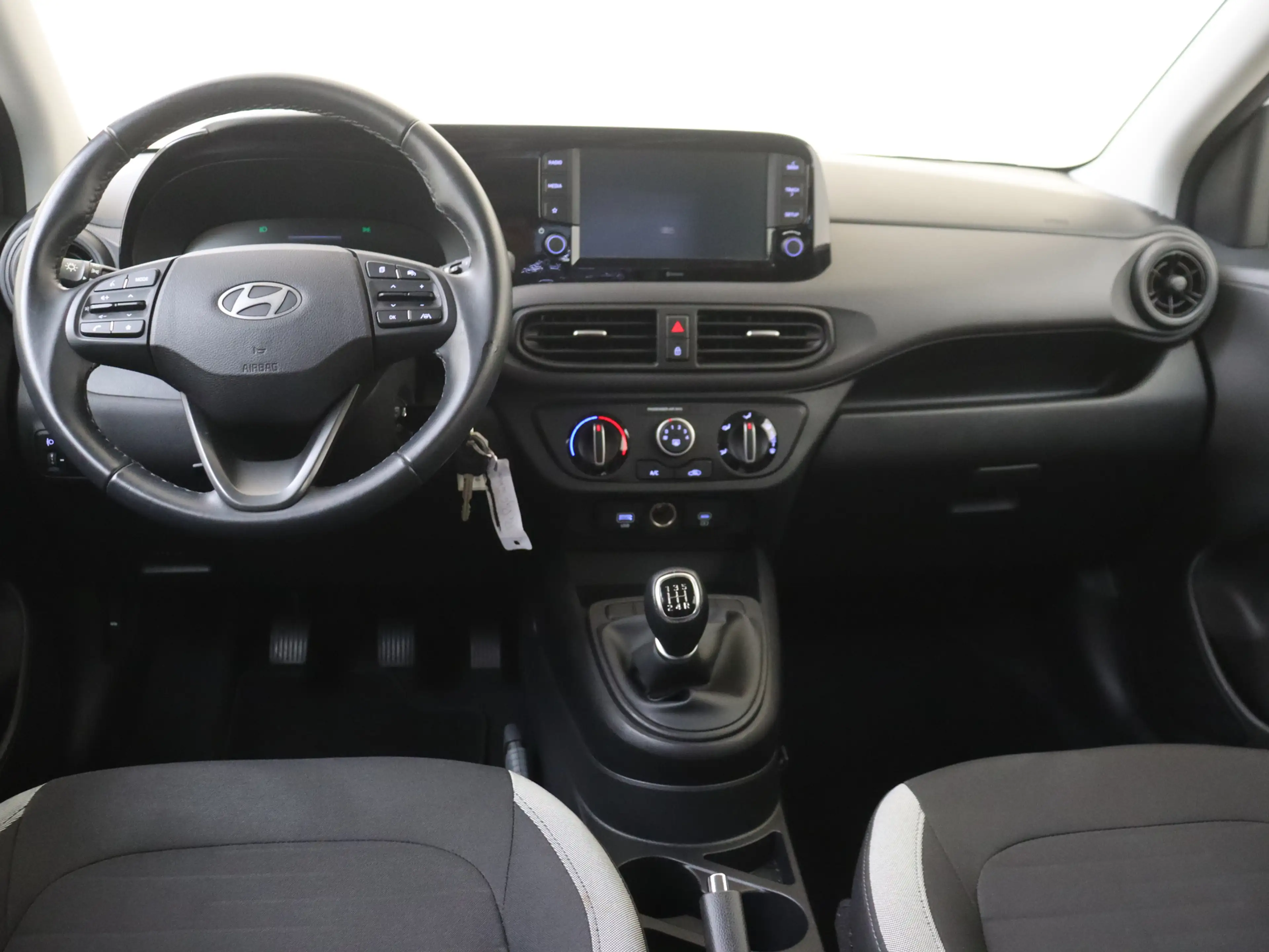 Hyundai i10 1.0 Comfort — photo 5