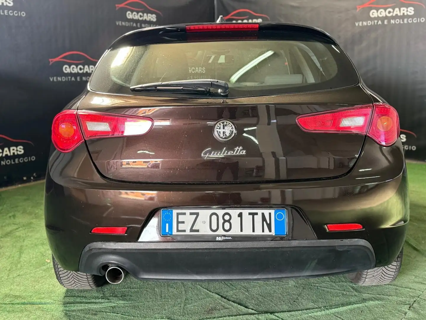 Alfa Romeo Giulietta Giulietta 1.6 JTDm-2 105 CV Exclusive Nero - 2