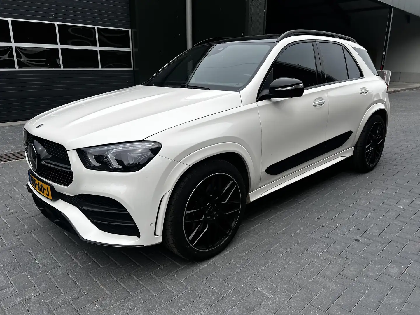 Mercedes-Benz GLE 400 400d 4Matic VAN AMG Line | 22" LMV | ADS+ | LED IH Wit - 2