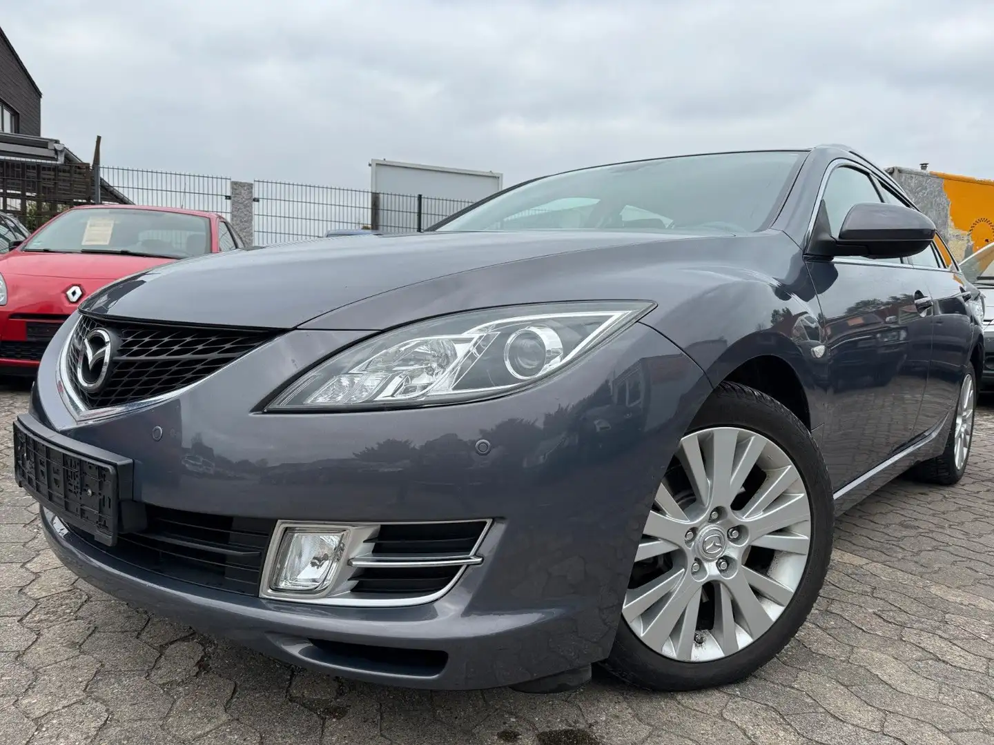 Mazda 6 1,8i Klimaautomatik,PDC,Tüv:12/2026 Grau - 1
