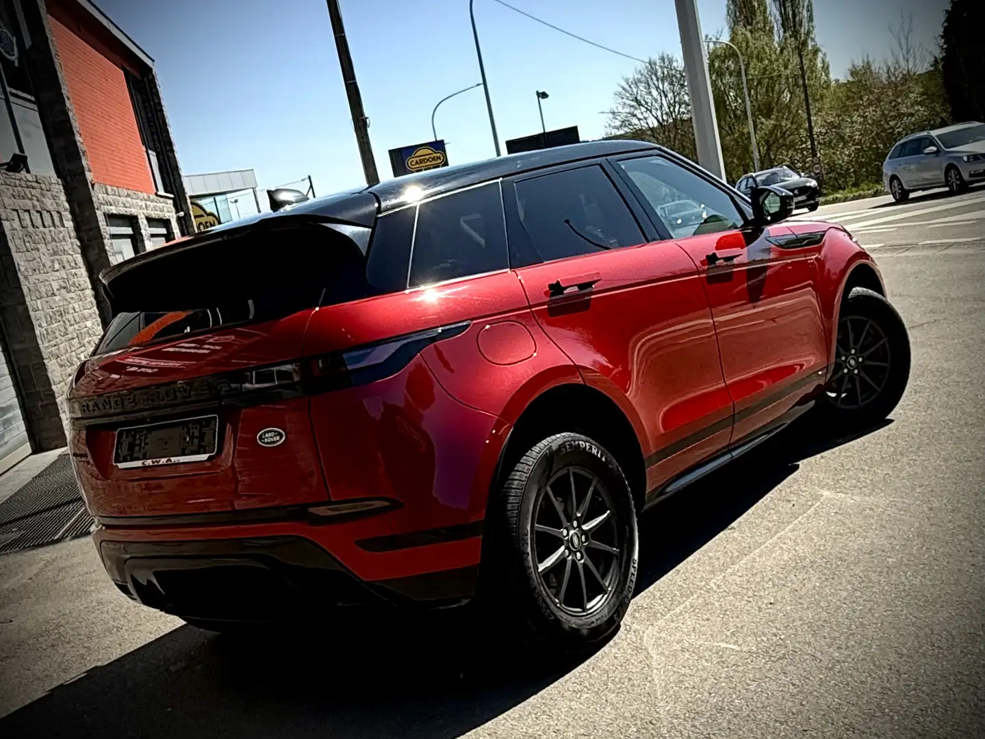 Land Rover Range Rover Evoque 2.0 TD4 MHEV 4WD R-Dynamic S LIKE NEW !! Rood - 1