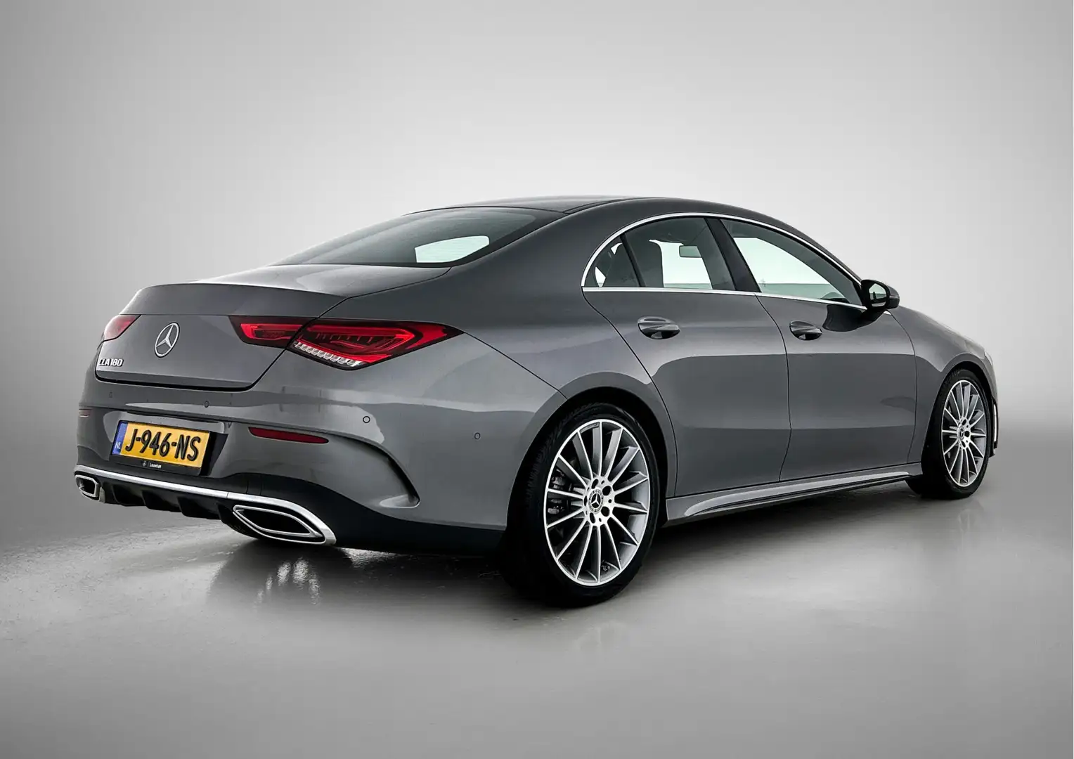 Mercedes-Benz CLA 180 AMG-line | 19 inch multispaaks lmv | Sfeerverlicht Grijs - 2