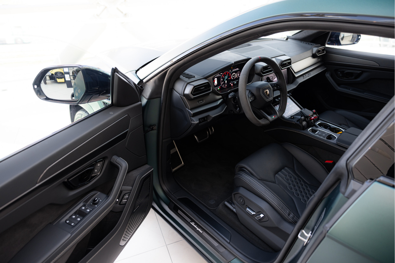 Lamborghini Urus 4.0 V8 Hybrid SE | Verde Hydra Matt | Interior Car — photo 14