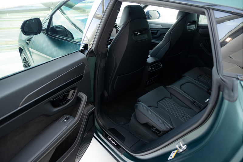 Lamborghini Urus 4.0 V8 Hybrid SE | Verde Hydra Matt | Interior Car — photo 5