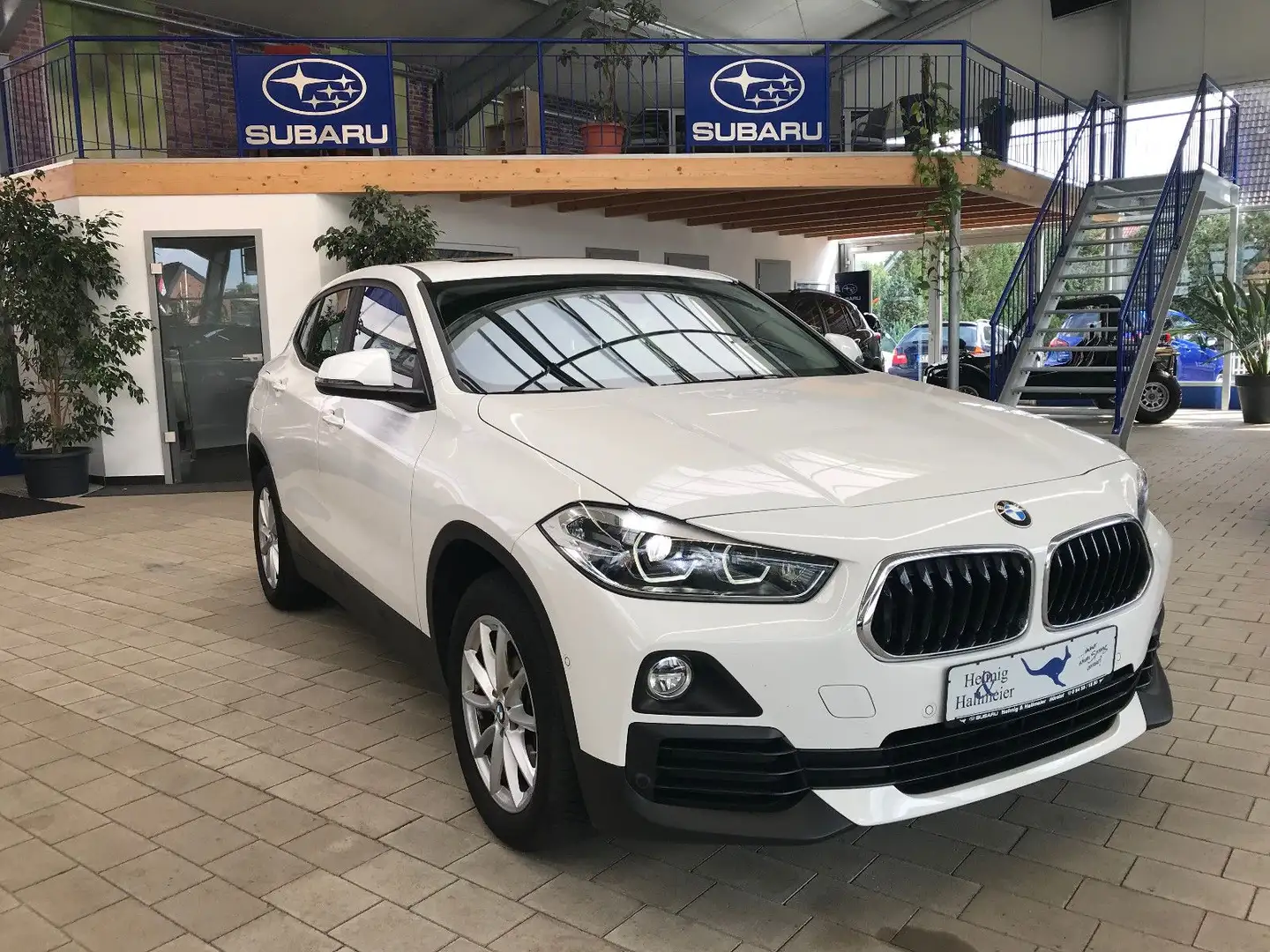 BMW X2 xDrive 18 d Advantage, Rückfahrkamera Weiß - 1