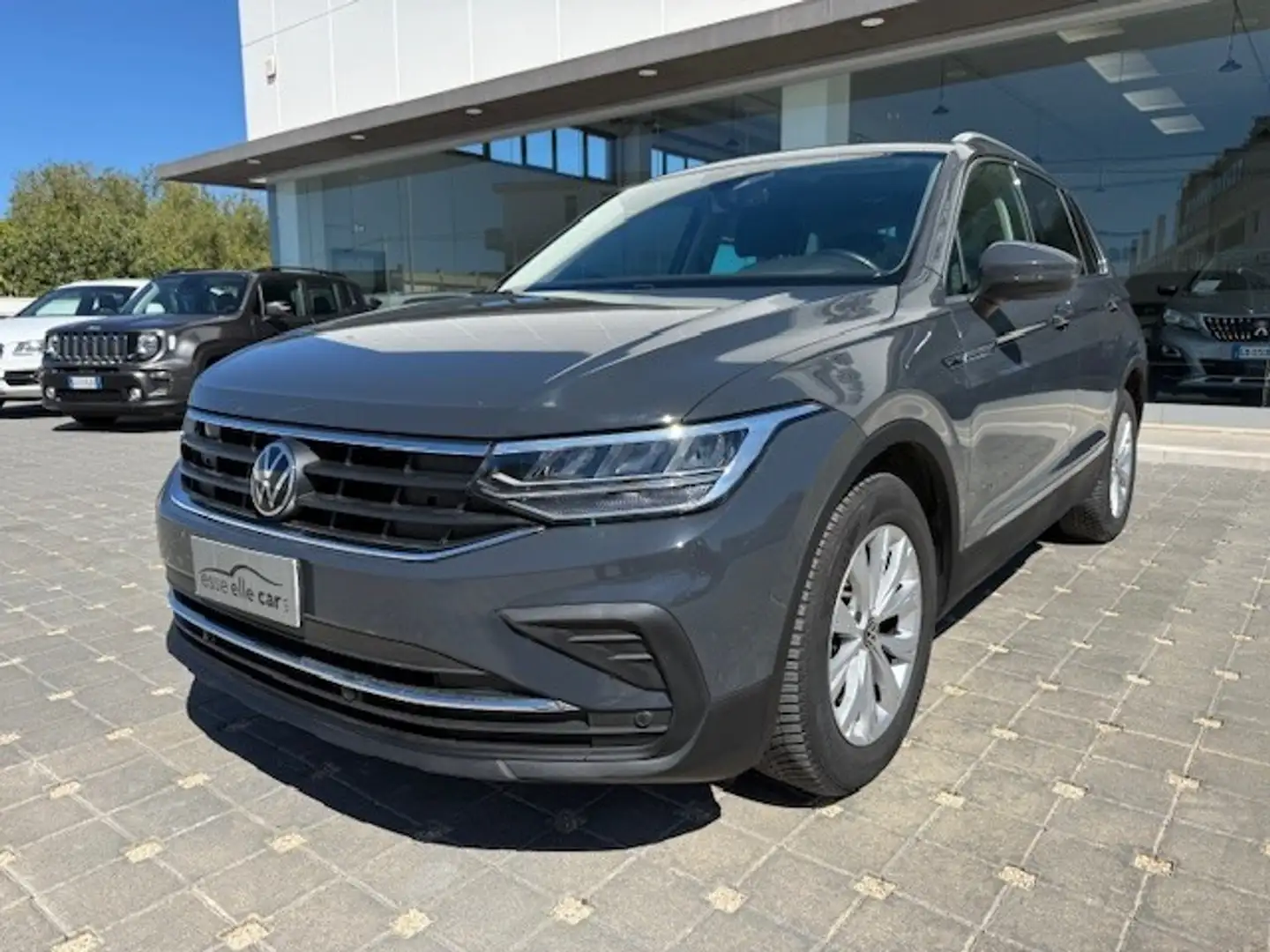 Volkswagen Tiguan Tiguan 2.0 TDI 150 CV SCR DSG Life 2022 Grigio - 1