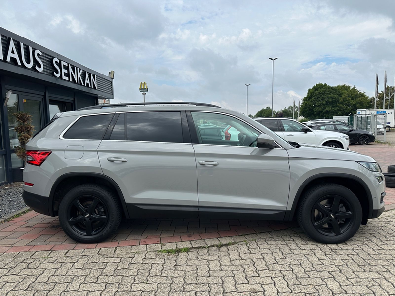 Skoda Kodiaq 2.0 TDI Ambition Clever*7-SITZ**PANO*AHK — photo 9