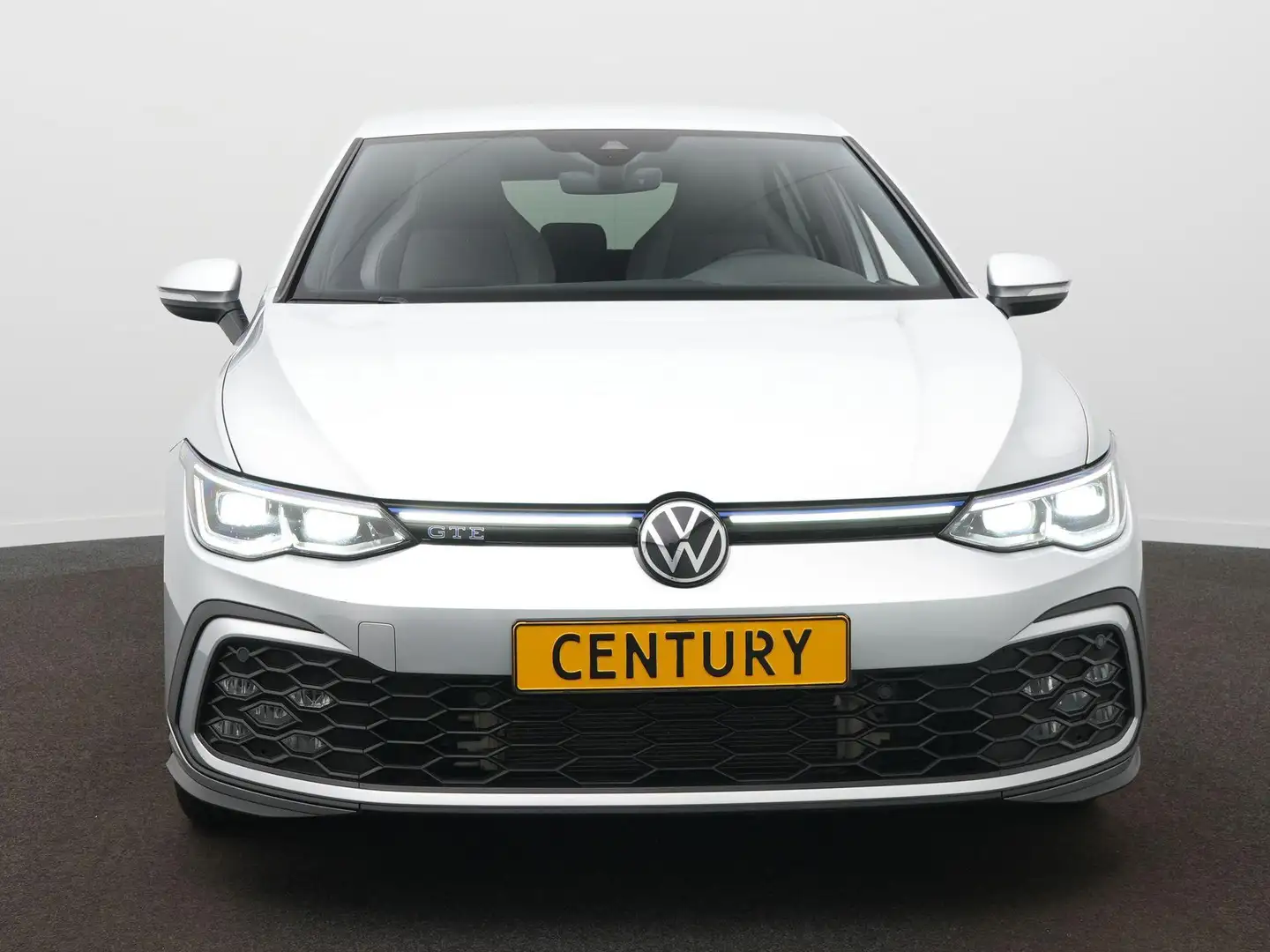 Volkswagen Golf GTE 1.4 eHybrid 245PK / Elek. Stoel / Leder / Elek. Tr Zilver - 2