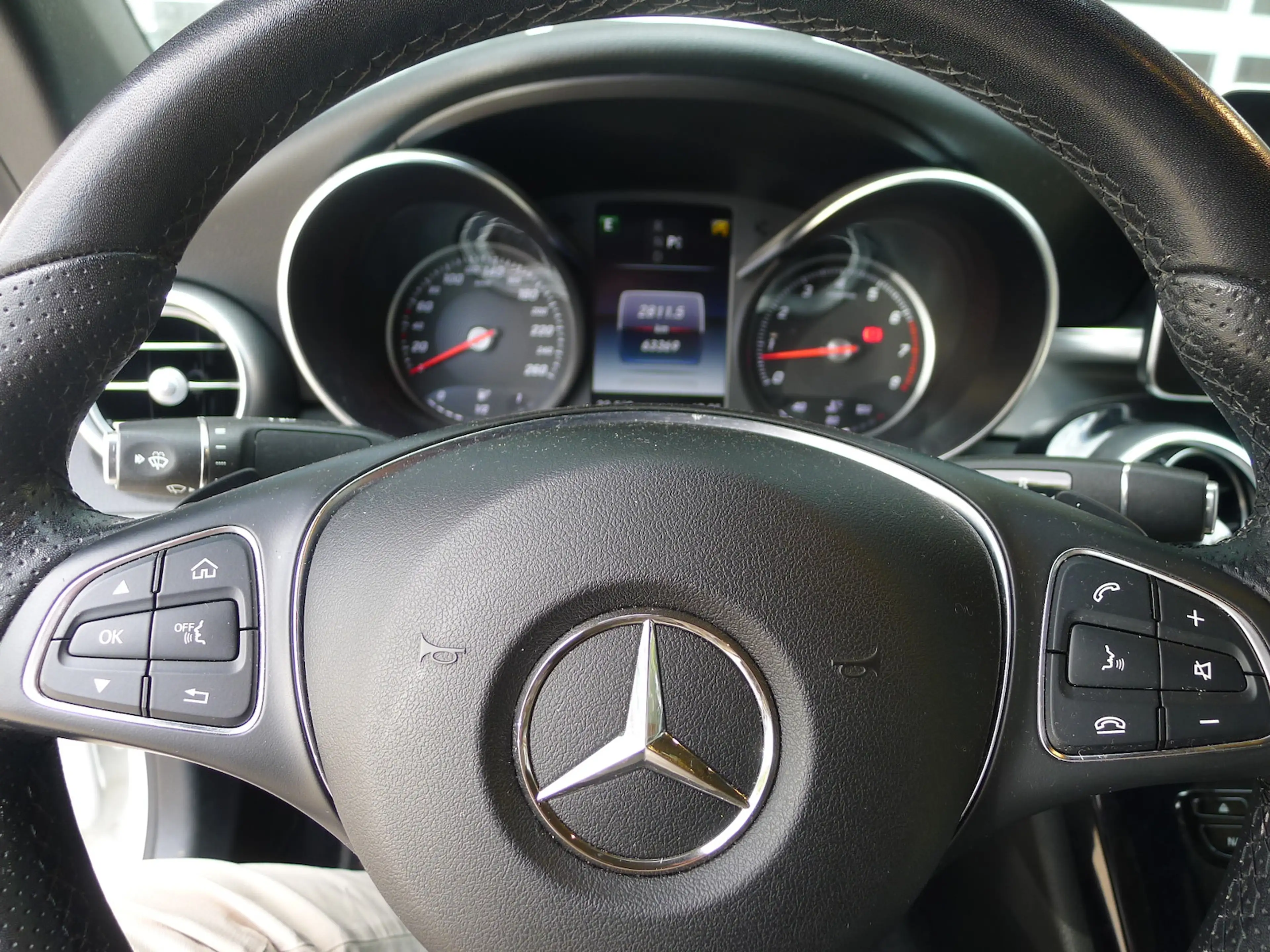 Mercedes-Benz C 200 4MATIC Cabriolet Vollausstattung — photo 3