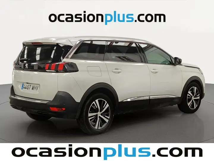 Peugeot 5008 2023, foto 4