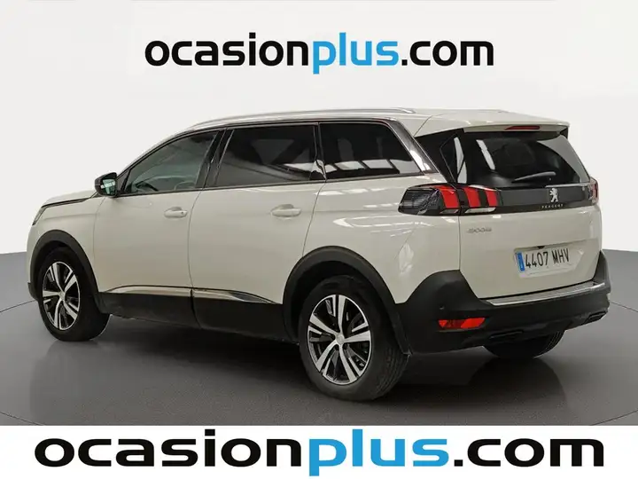 Peugeot 5008 2023, foto 3