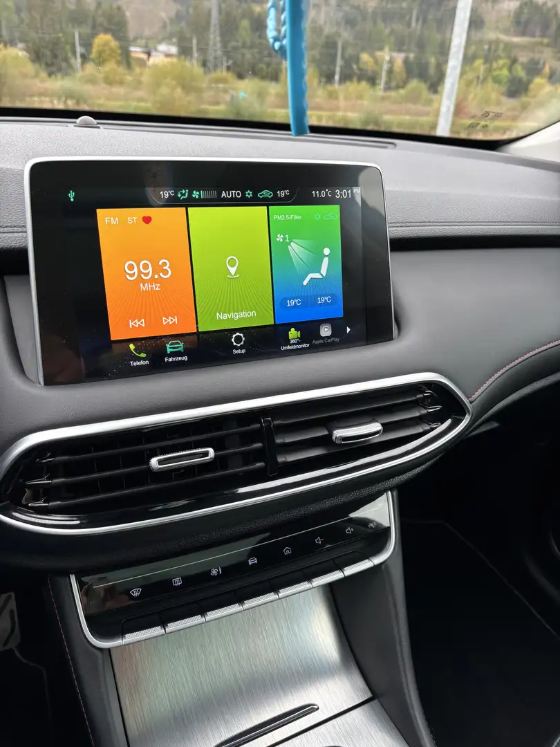 MG EHS 1,5T GDI PHEV Luxury Auto Weiß - 2