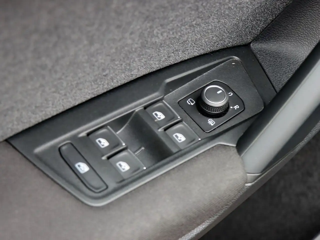 Volkswagen Tiguan MOVE 1.5 TSI OPF DSG LED/NAVI/RÜCKFK/GJR 14