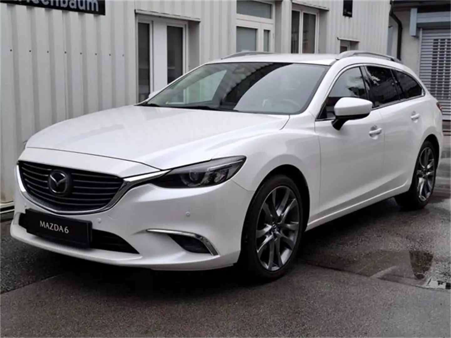 Mazda 6 Sport Combi CD175 Revolution Top Aut. Weiß - 1