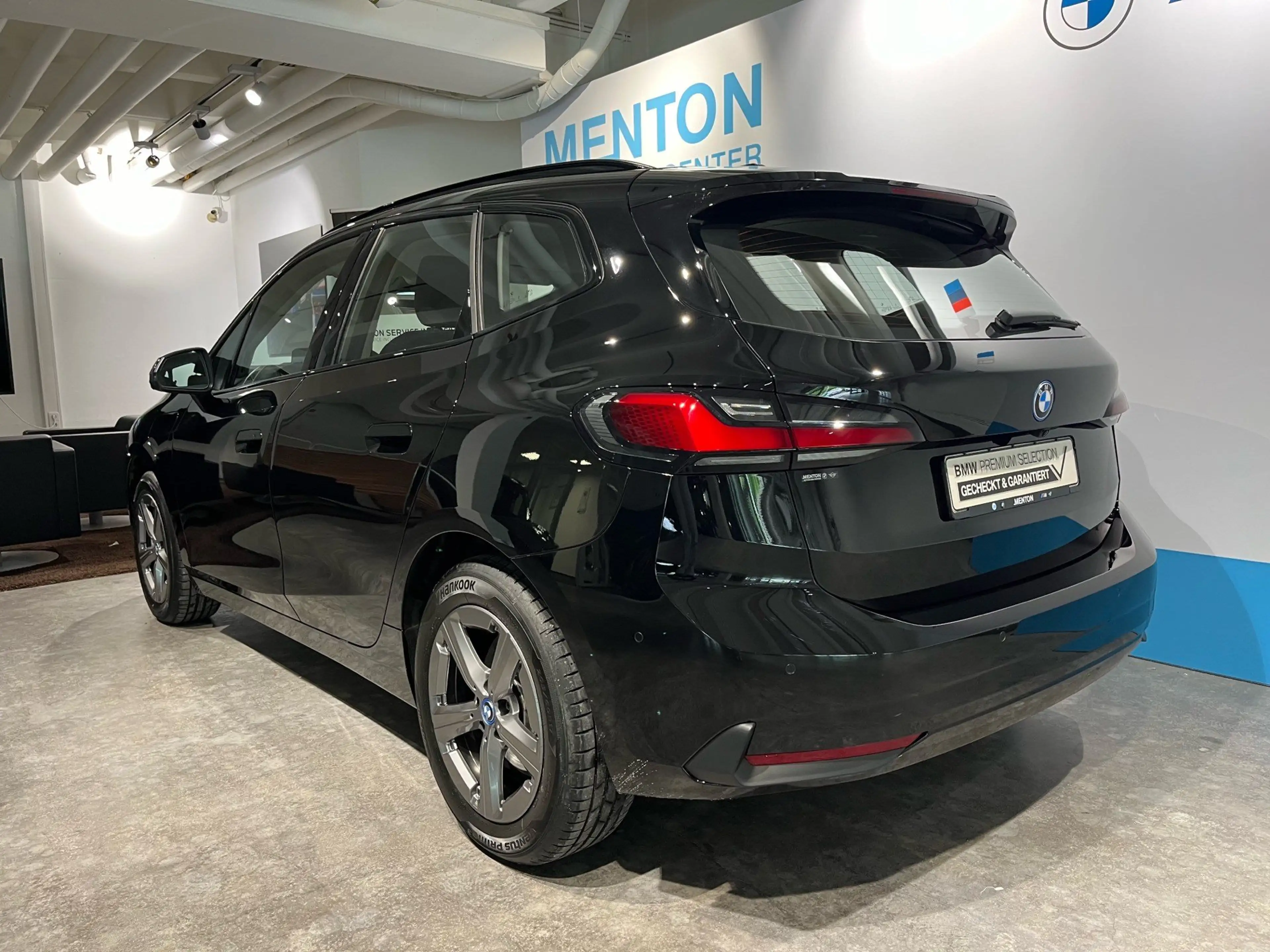 BMW 230 e xDrive — photo 5