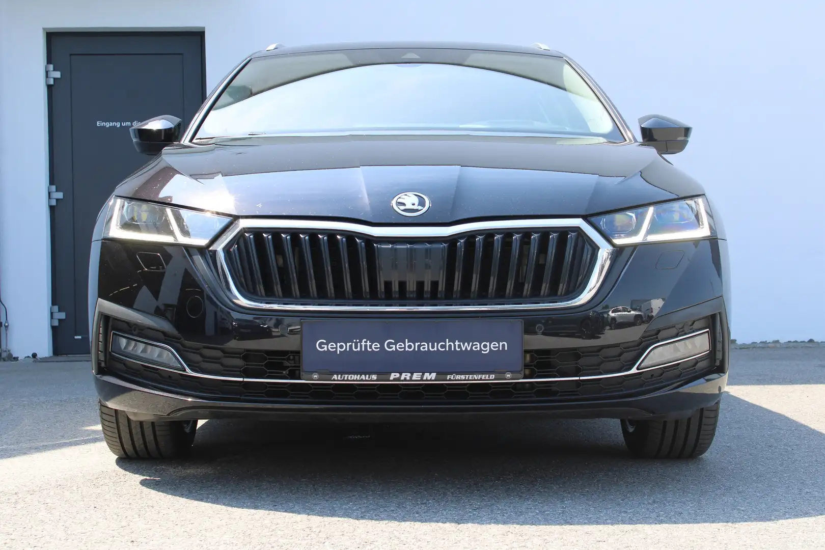 Skoda Octavia Combi 1.0 TSI e-Tec Style DSG mit vielen Extras! Schwarz - 1