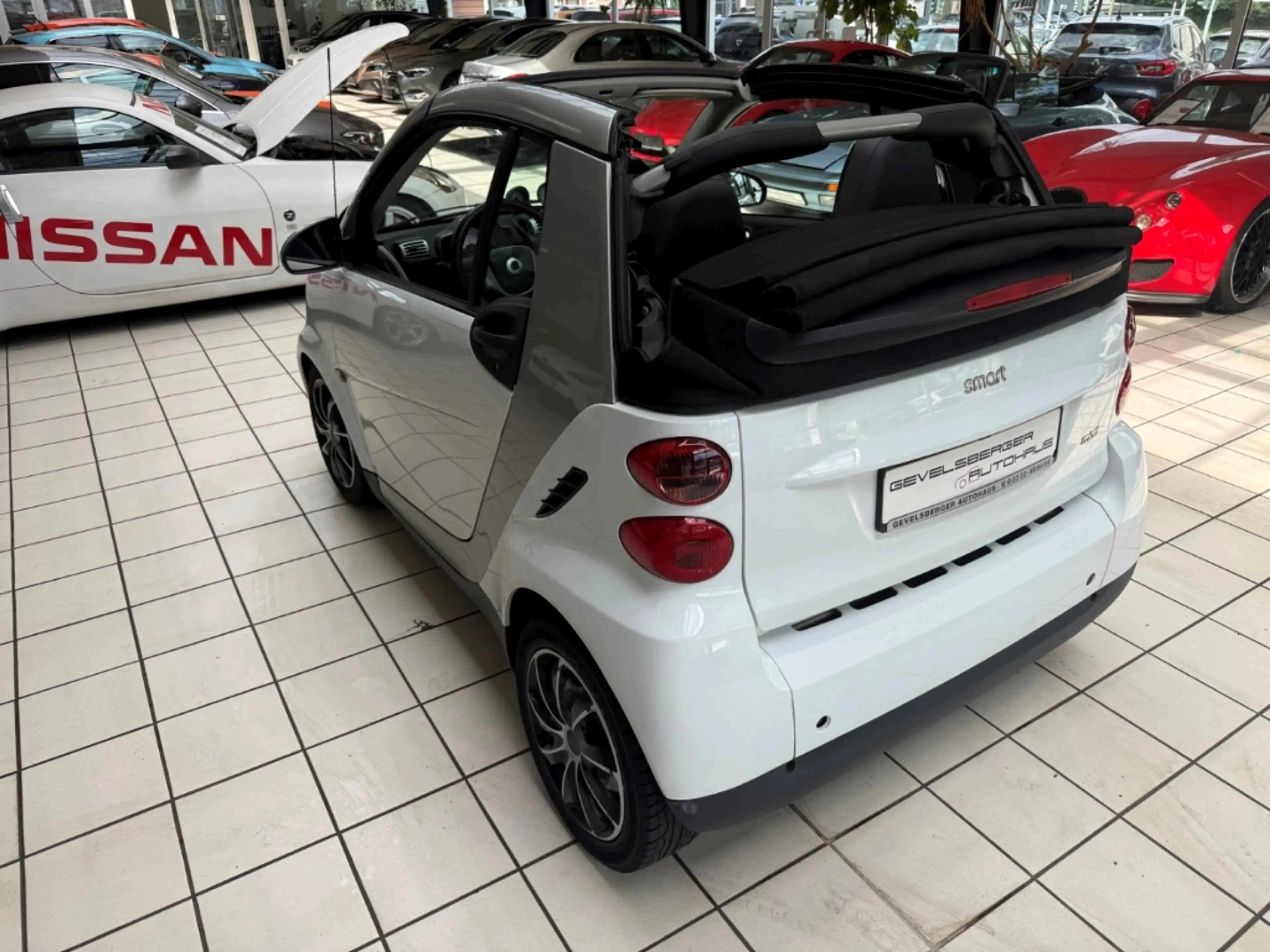 smart forTwo cabrio MHD* 52 kW *2.Hd.Klima*SHZ*Cabrio — photo 9