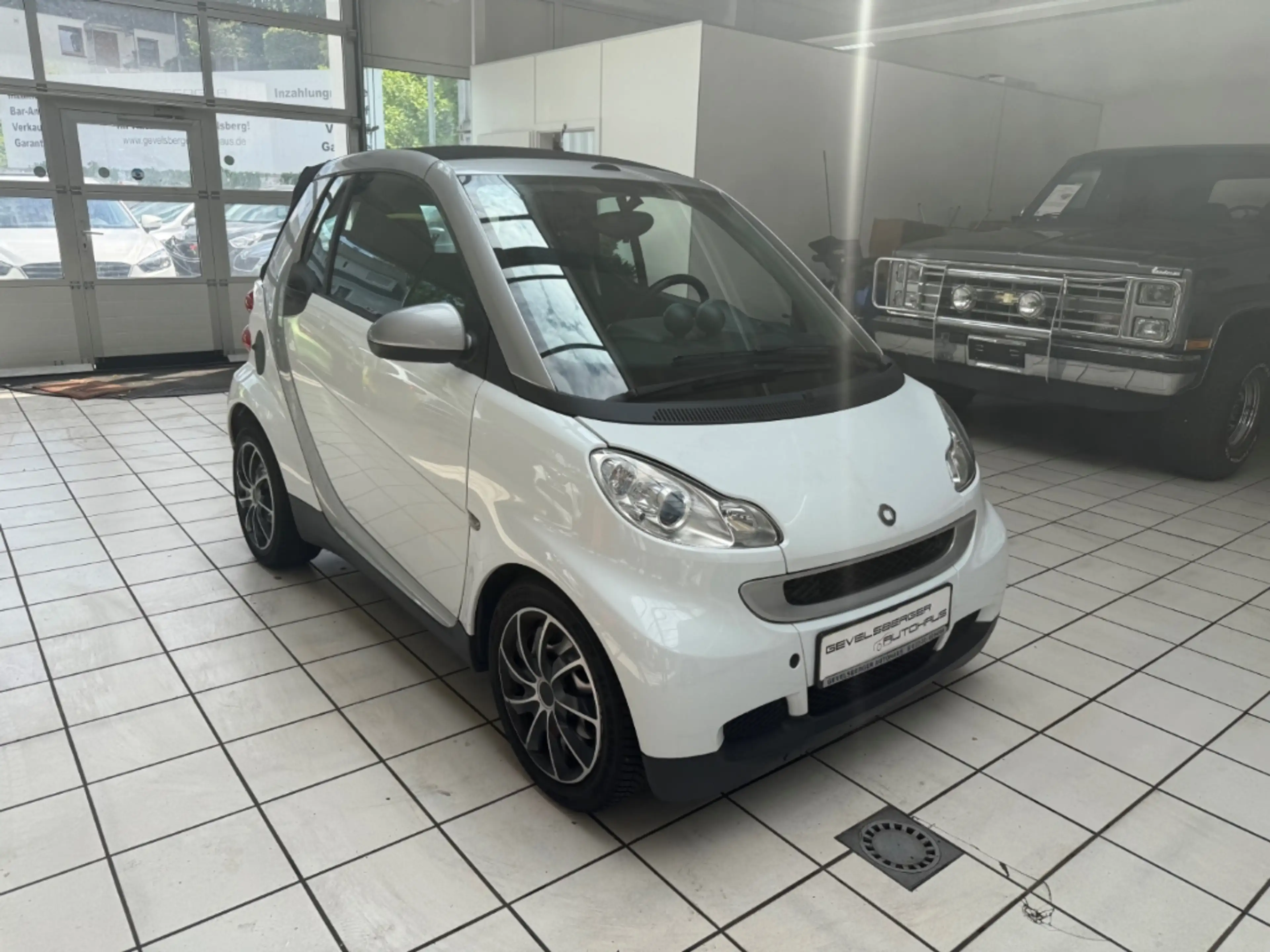 smart forTwo cabrio MHD* 52 kW *2.Hd.Klima*SHZ*Cabrio — photo 3