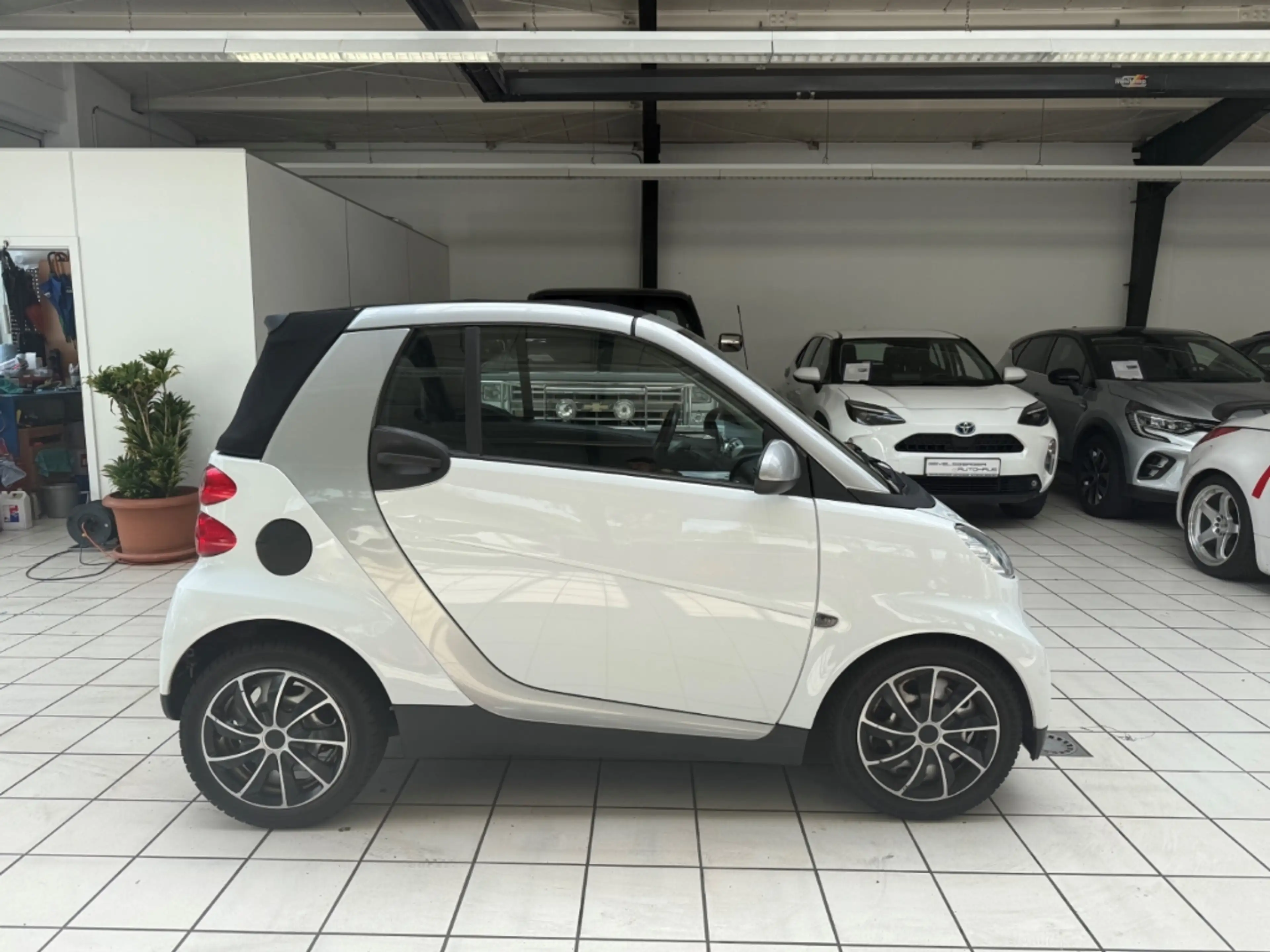 smart forTwo cabrio MHD* 52 kW *2.Hd.Klima*SHZ*Cabrio — photo 4