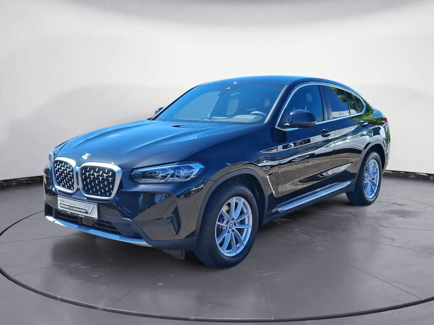 BMW X4 xDrive20i Driving Assistant harman kardon Kom Чёрный - 2