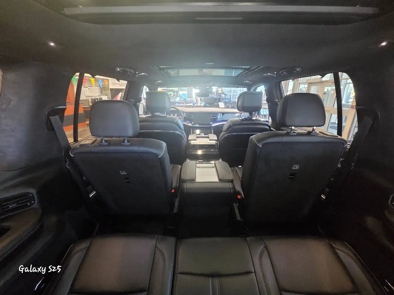 Jeep Grand Wagoneer fotografie Jeep Grand Wagoneer
