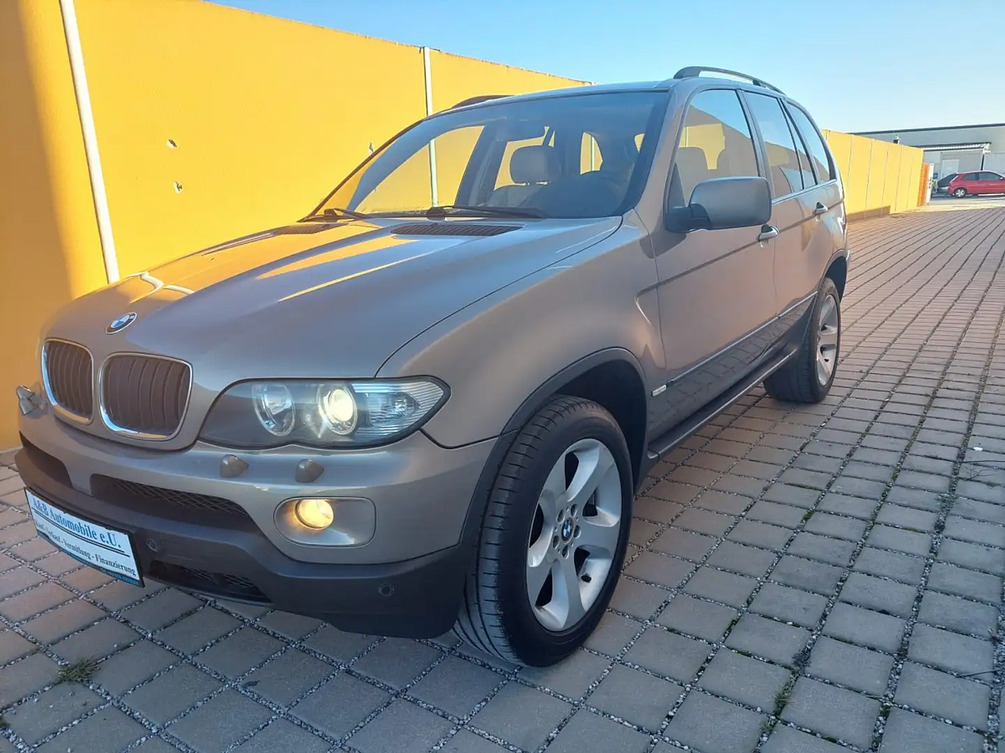 BMW X5 3,0d Aut. Finanzierung möglich Grau - 1