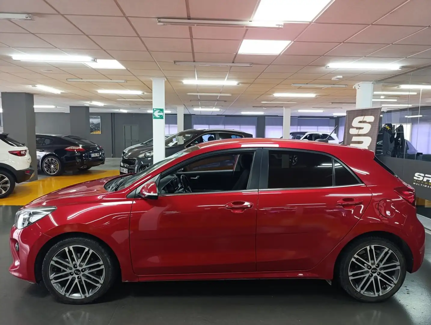 Kia Rio 1.0 T-GDi 74kW (100CV) Tech Rojo - 2