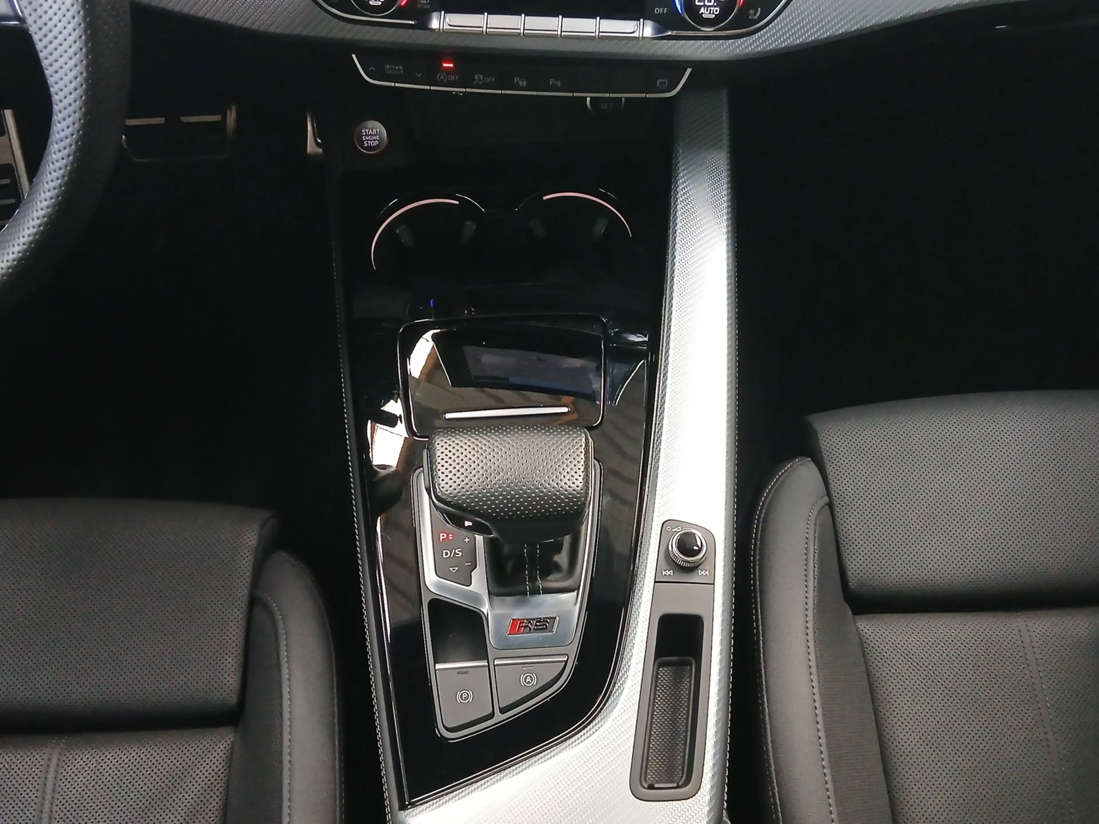 Audi RS4 RS 4 Avant 2.9 TFSI qu. B&O Matrix Pano 280km/h — photo 15