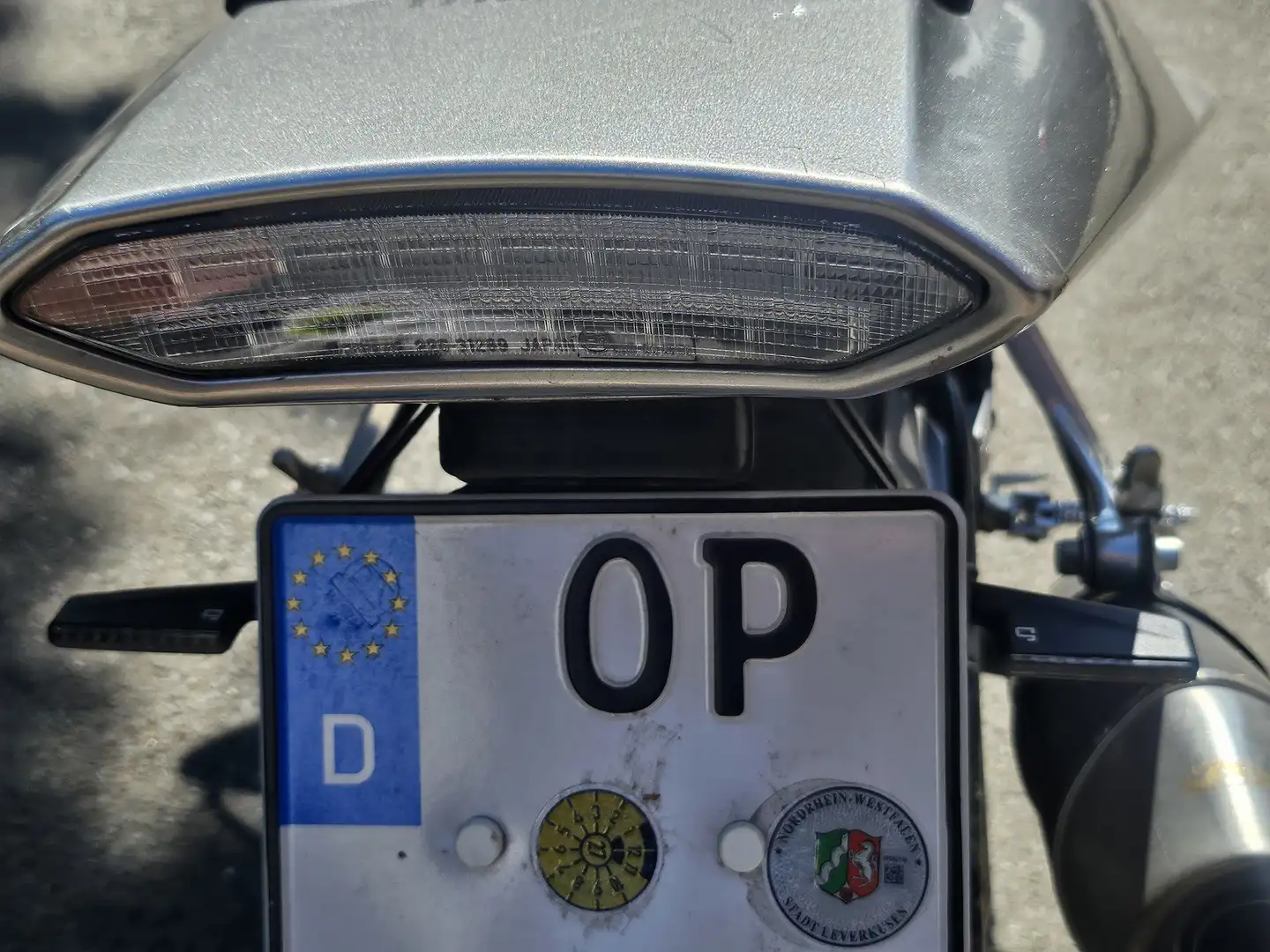 Yamaha YZF-R1 Argintiu - 2