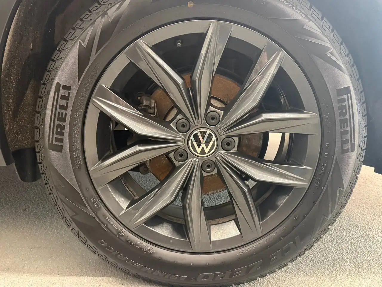Volkswagen Tiguan снимка Volkswagen Tiguan