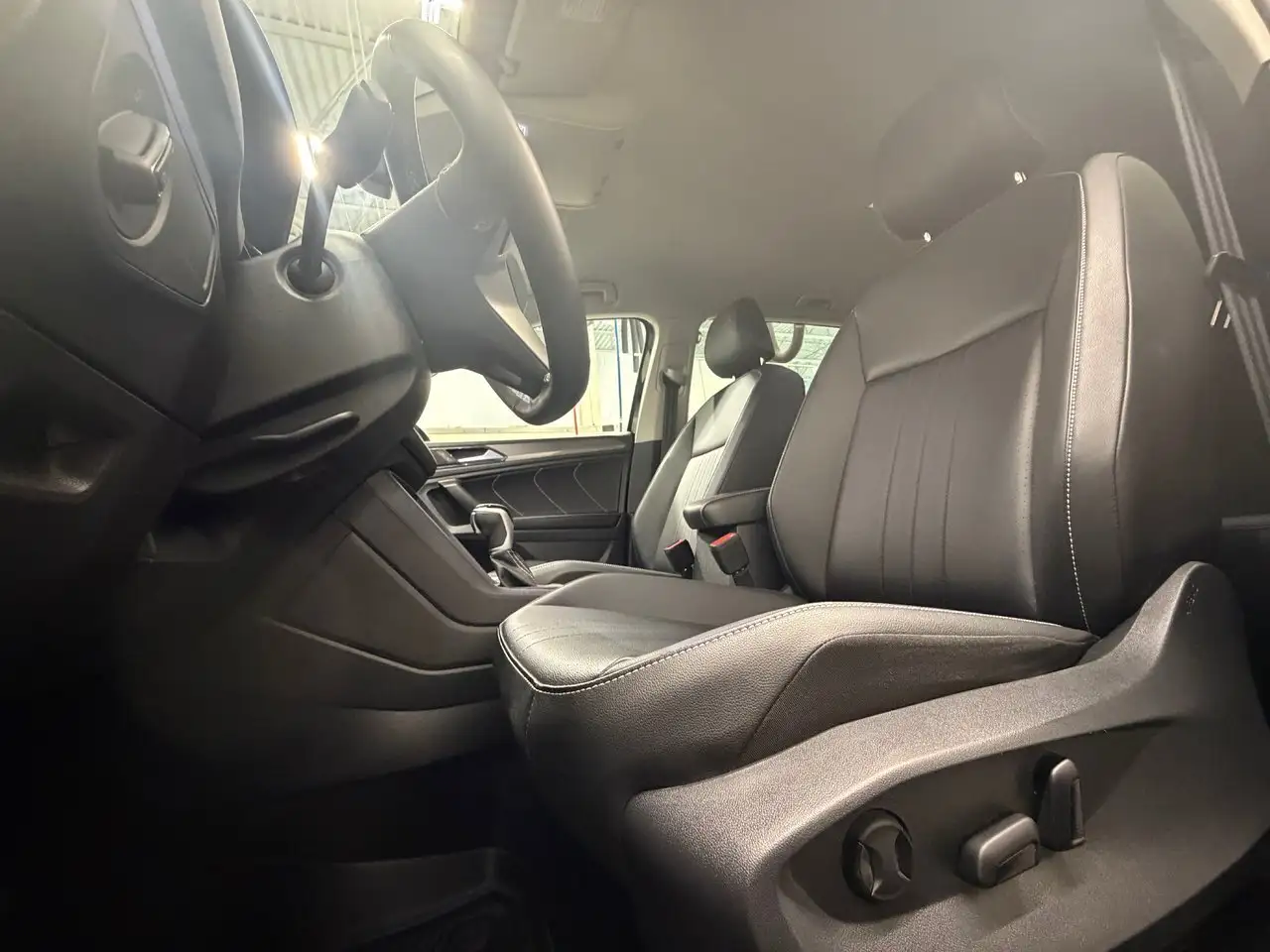 Volkswagen Tiguan снимка Volkswagen Tiguan